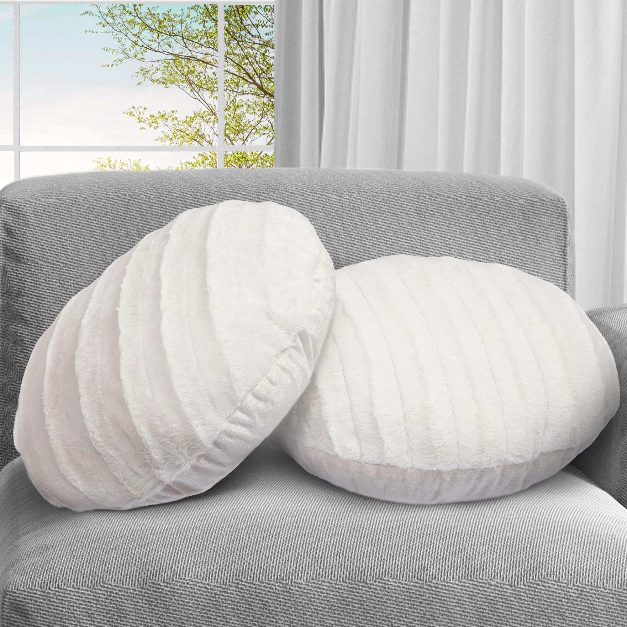 Cheer Collection 18-Inch Round Faux Fur Decorative Throw Pillows with Inserts, 2-Pack