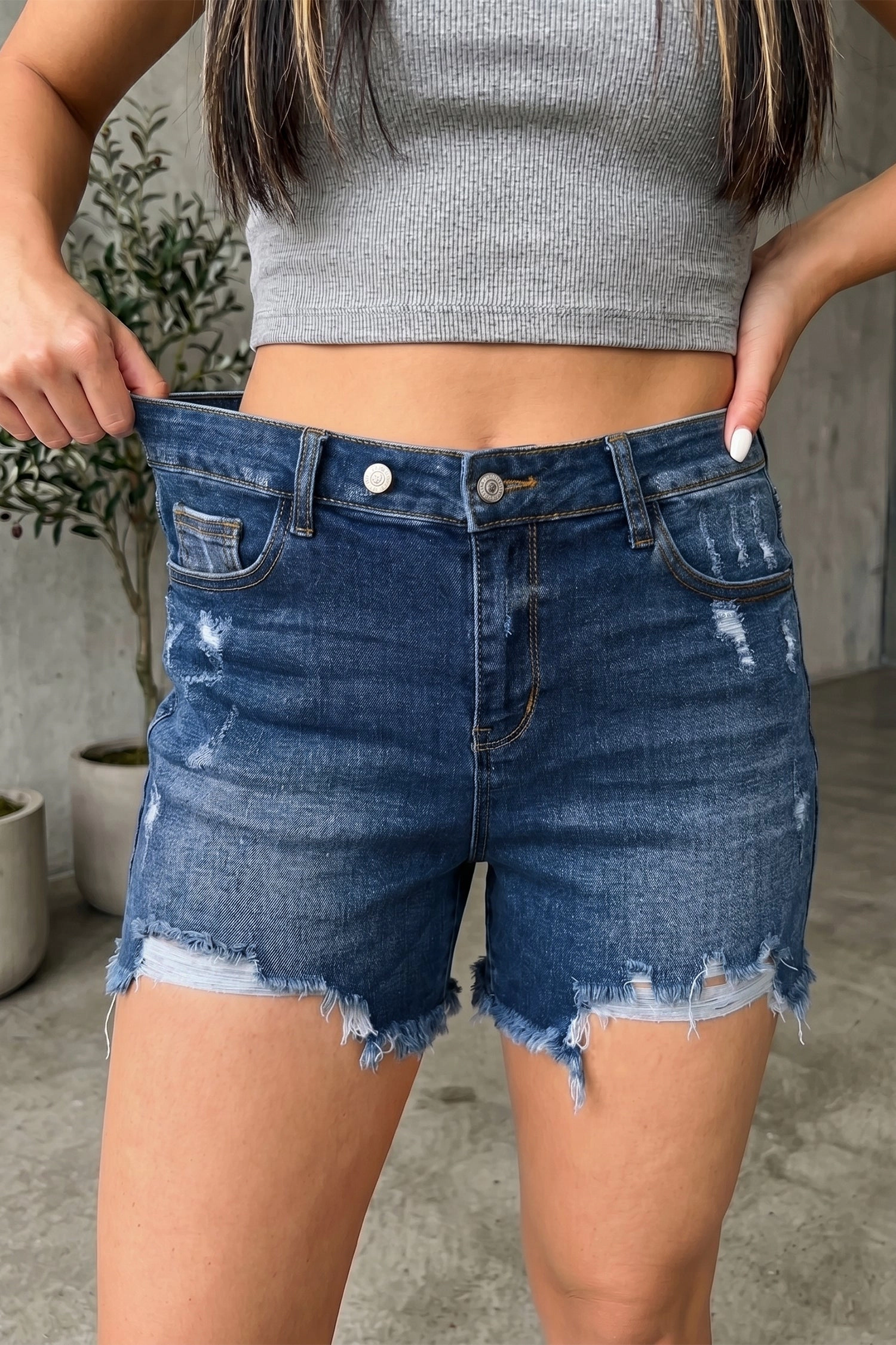 Threaded Pear Women's Holland Hem Distressed Whiskery Shorts