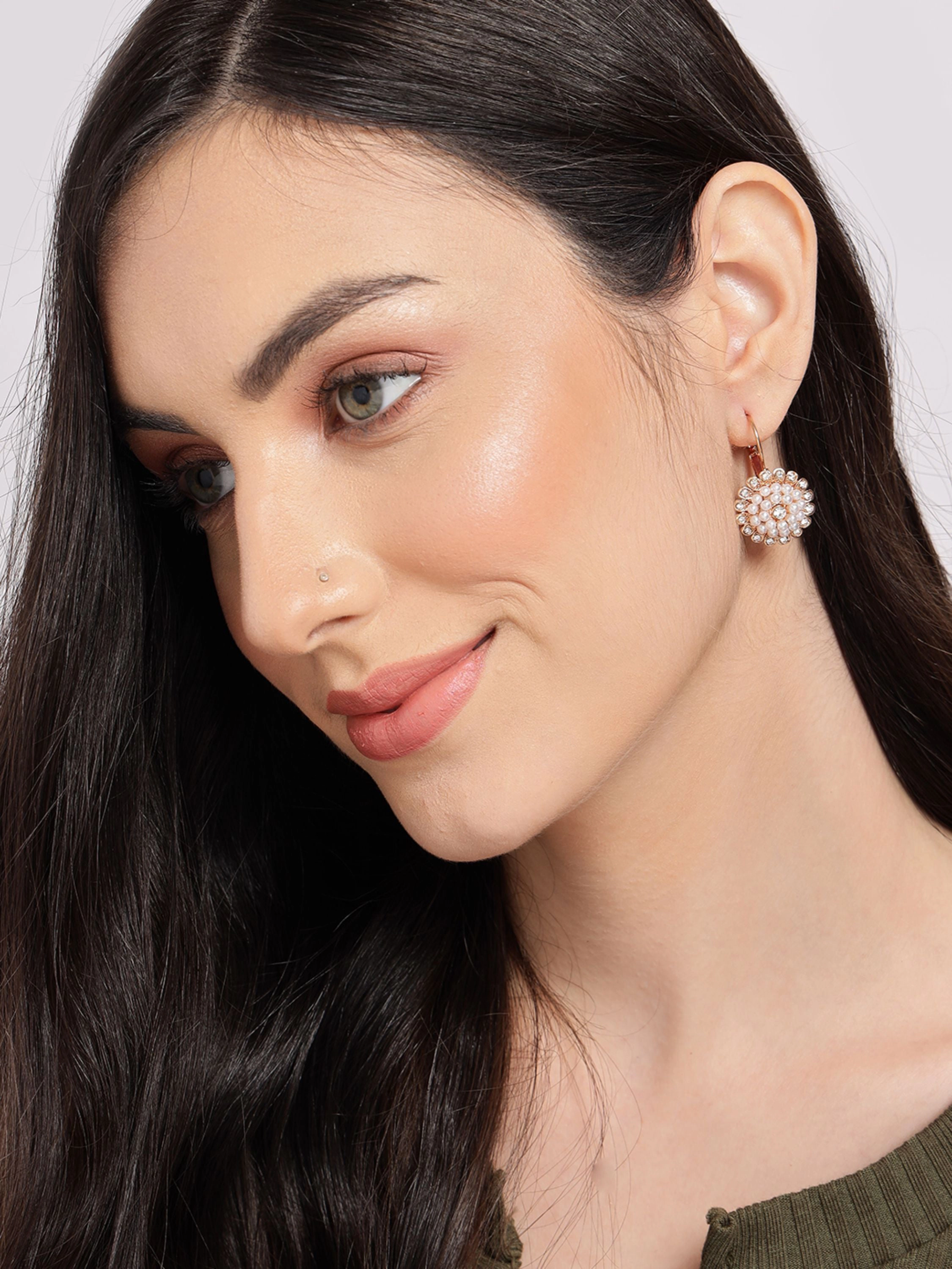 SOHI Women's Designer Drop Earrings