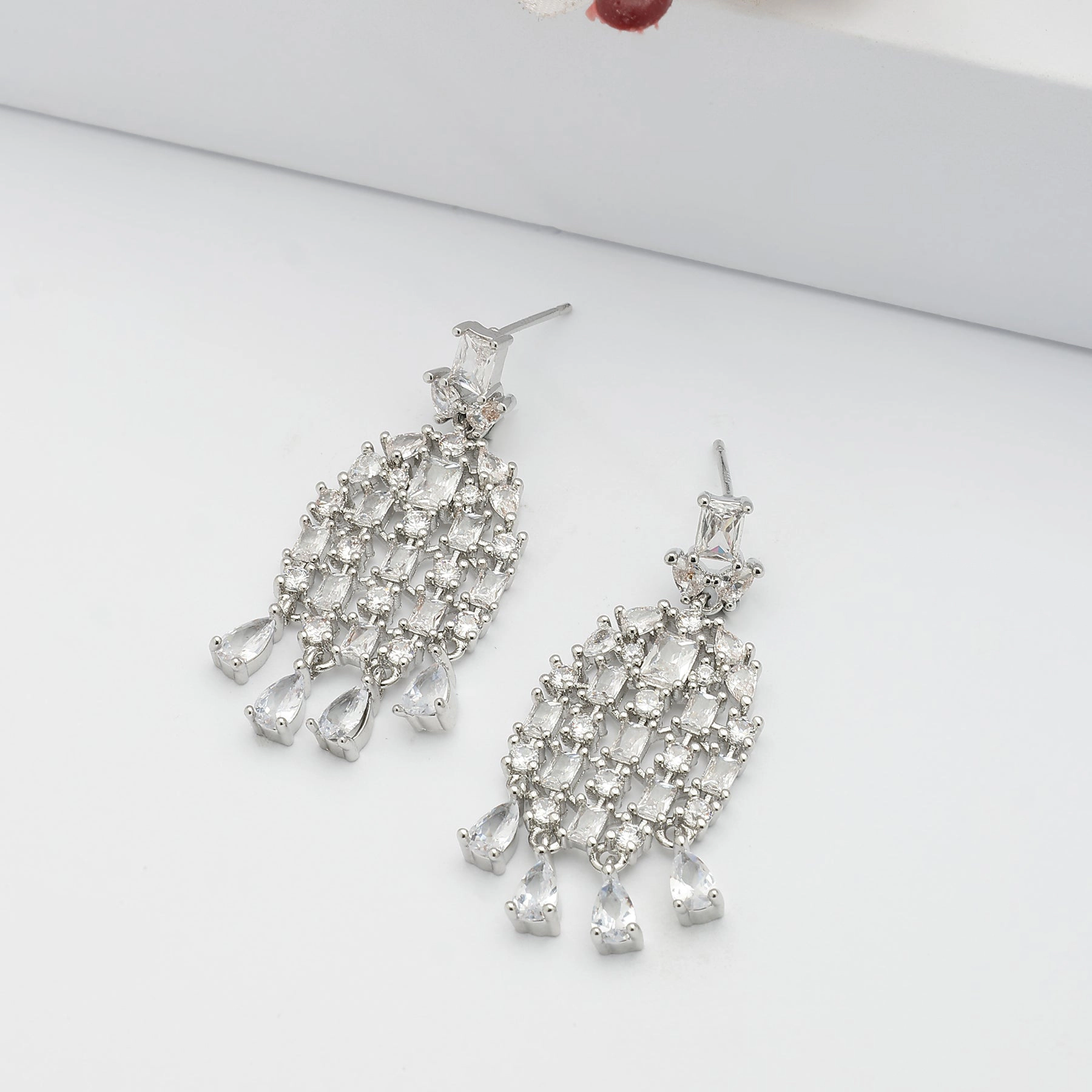 AGP PARIS Womens Classy Dewdrop-Inspired Drop Earrings