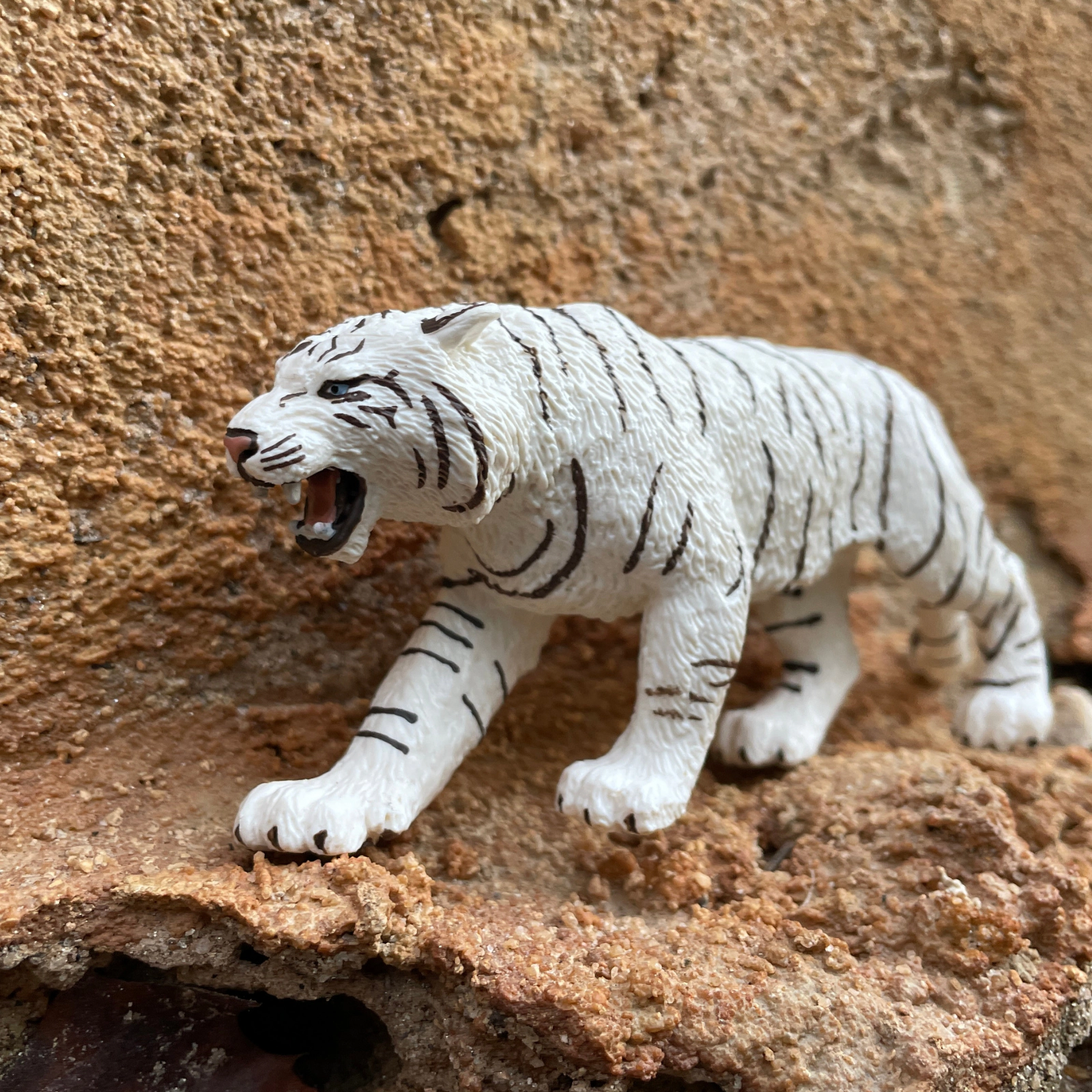 Safari Ltd. - White Bengal Tiger Kids Toy Figure