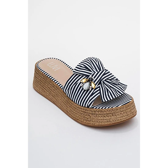 Prologue Shoes Womens Shara Braided Bow & Bee Buckle Platform Sandal