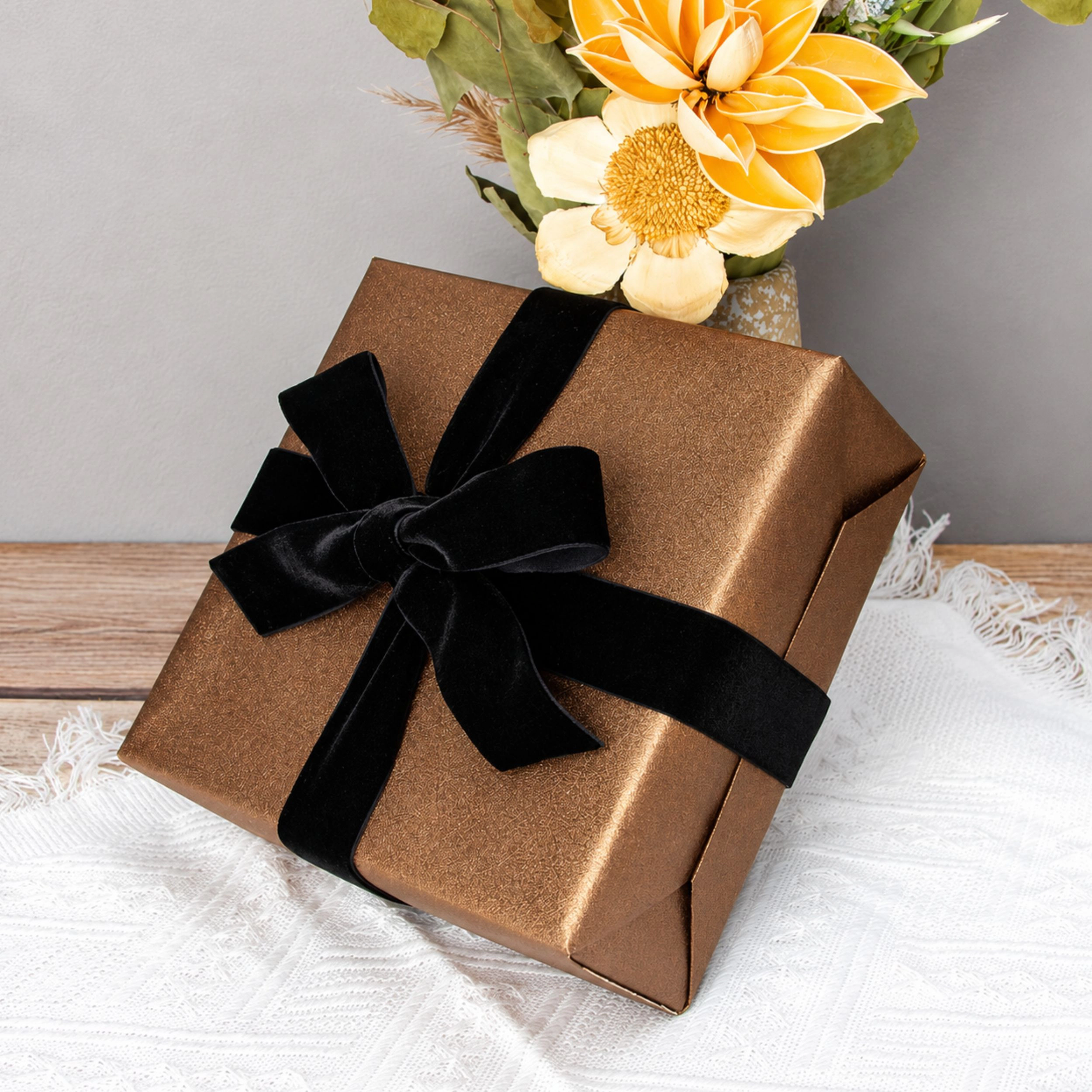 Stock Preferred Polyester Velvet Ribbon 10 Yard Spool for Gift Wrapping Crafts and Floral Bouquets 1 Inch