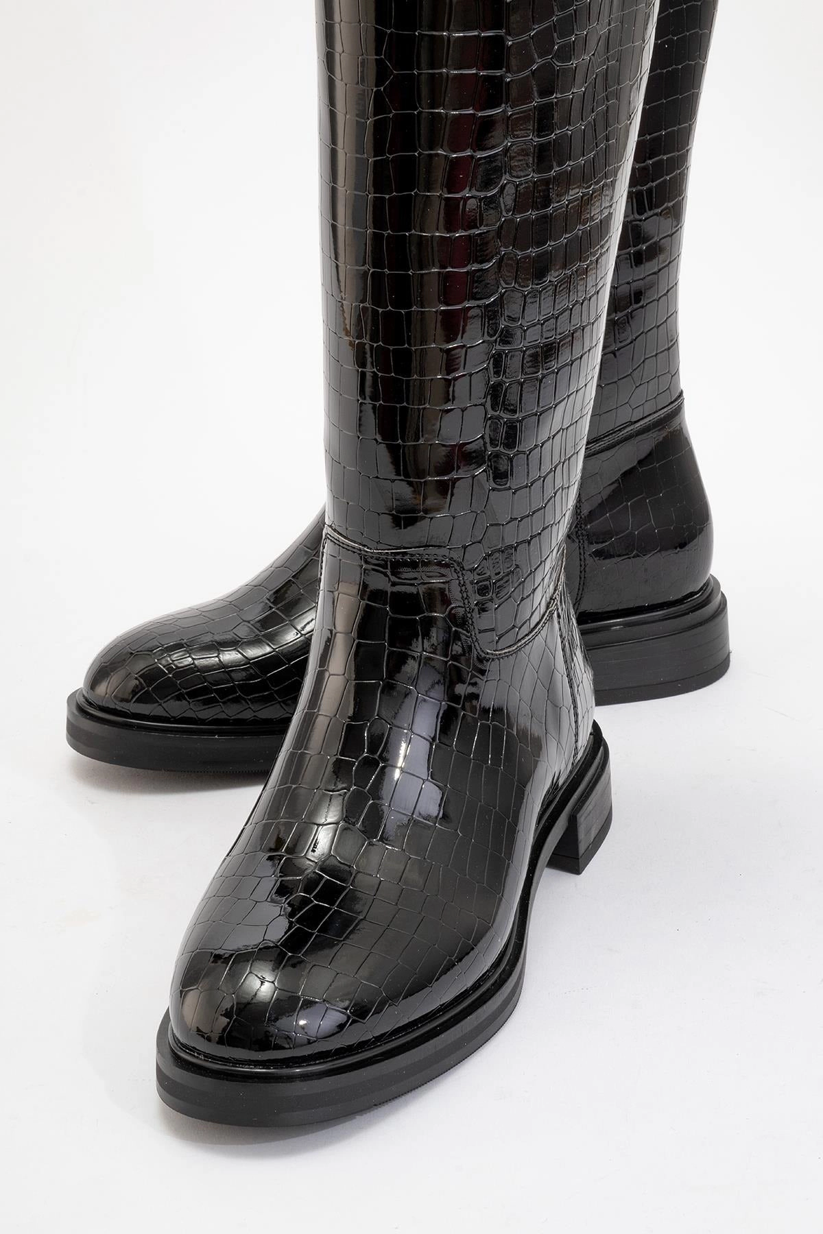Prologue Shoes Womens Alaska Pattern Knee High Boot
