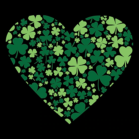 LA Pop Art Women's Word Art T-Shirt - Clover Heart