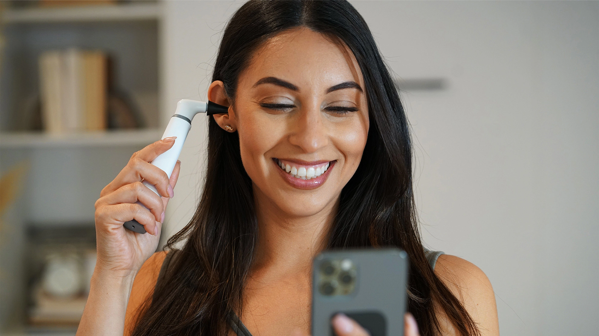 MOBI Smart EarCam Otoscope – 1080P HD with LED & Gyroscope