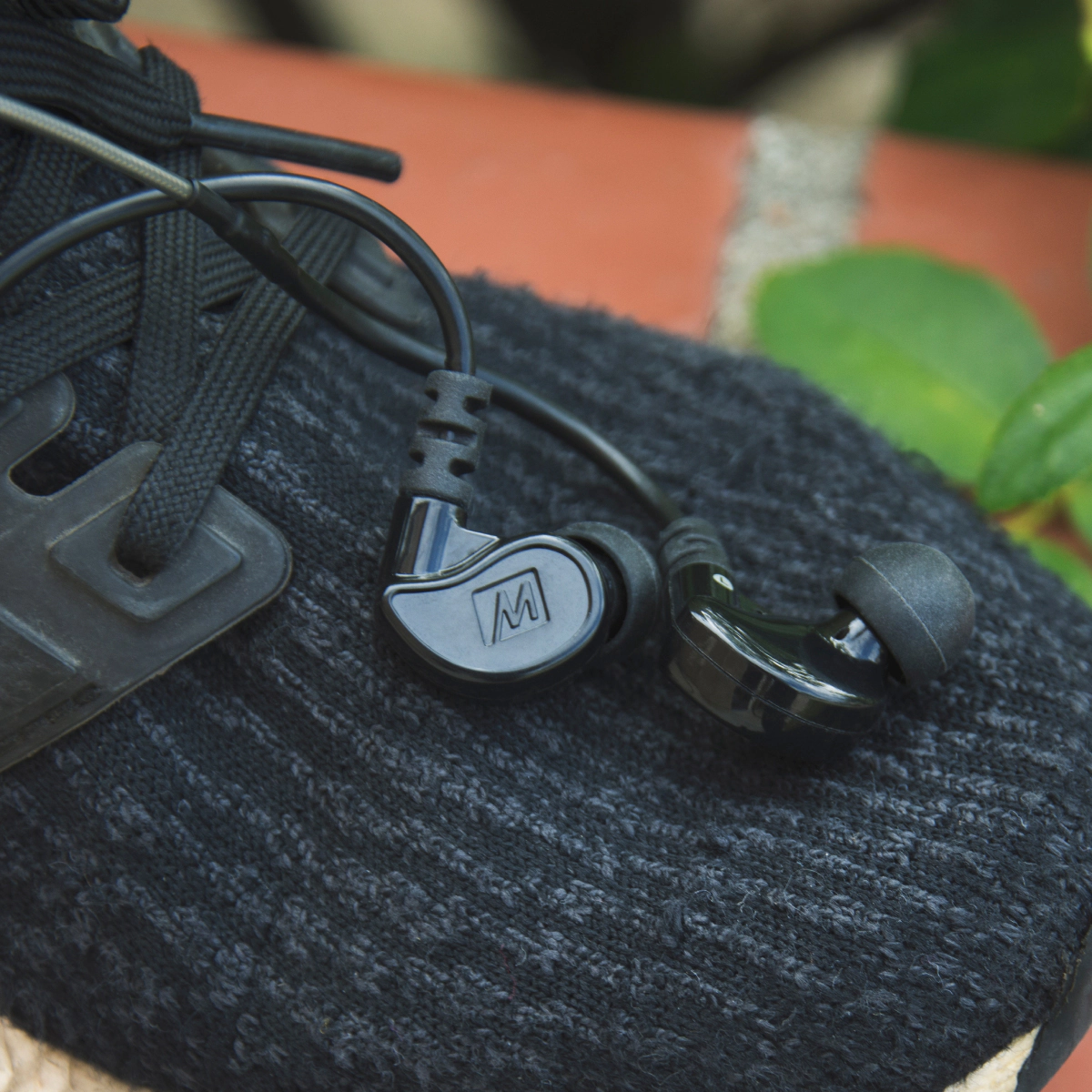 MEE audio M6 In-Ear Sports Headphones with Memory Wire and Headset (3.5mm Plug)