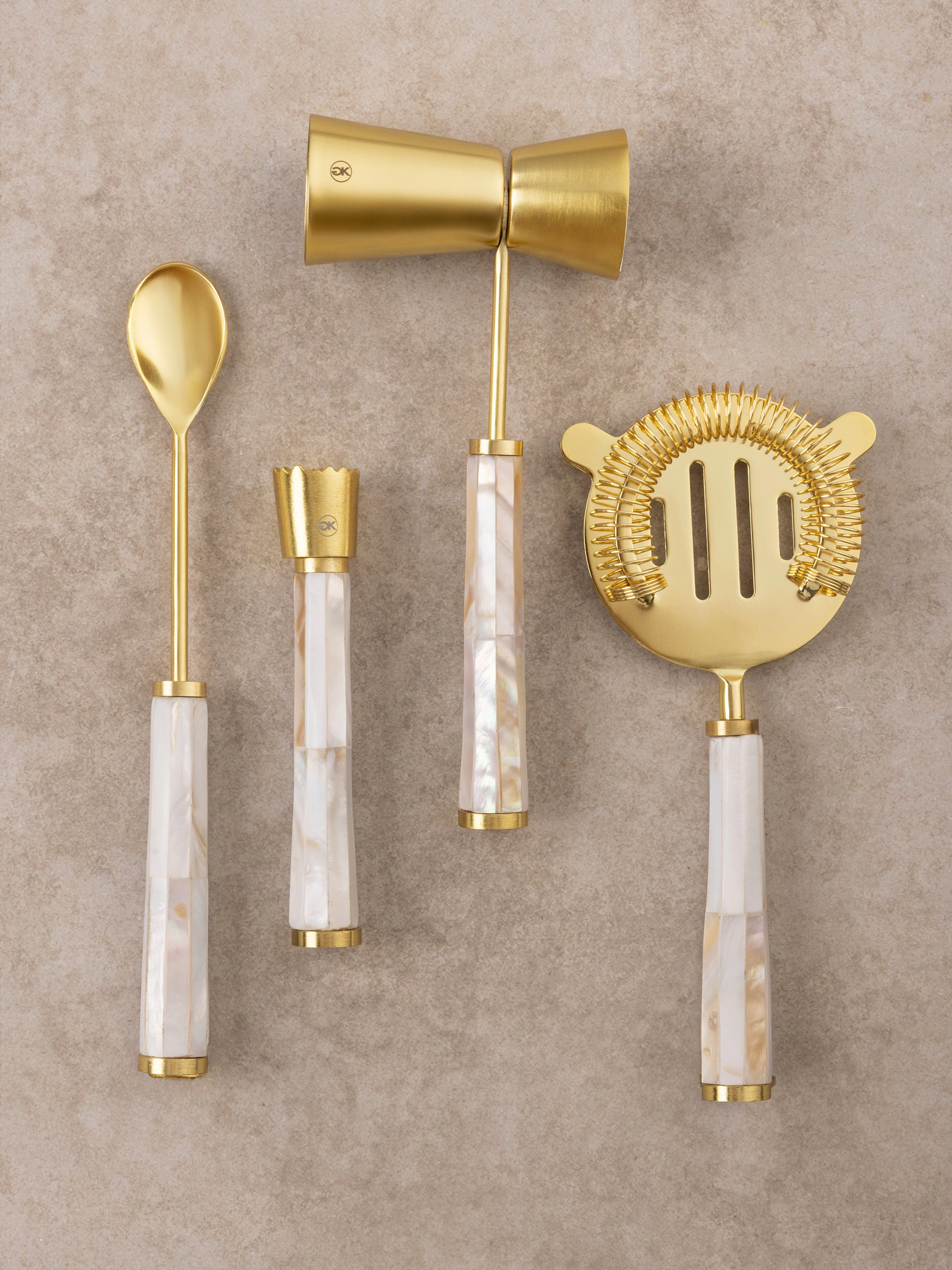 GAURI KOHLI Darzi Bar Tools