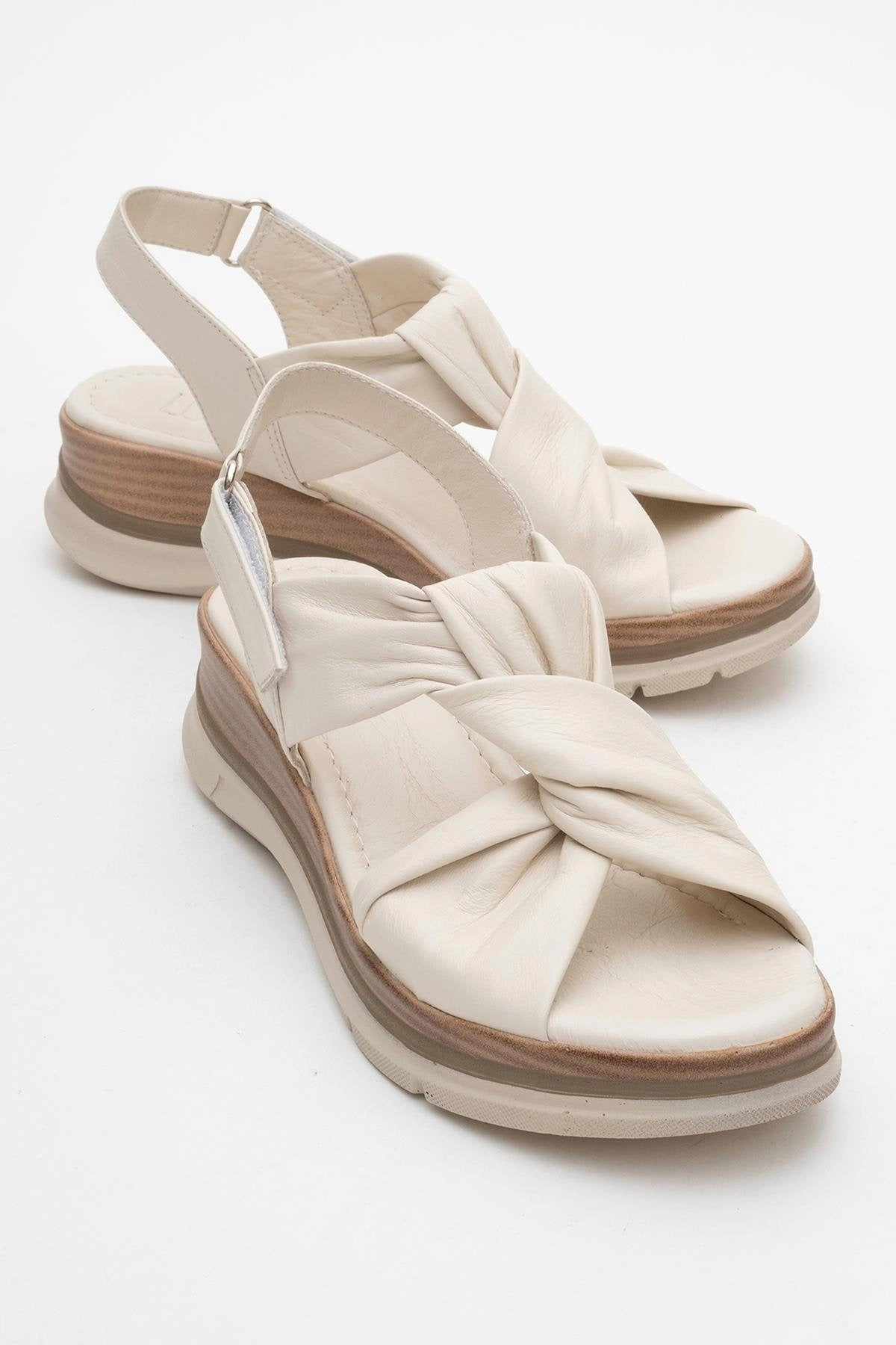 Forever & Always Womens Oara Leather Sandals