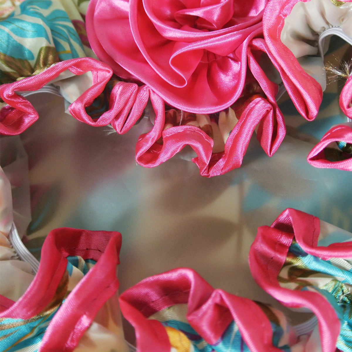 Wrapables Women's Stylish Satin Shower Cap, Vibrant Leaves