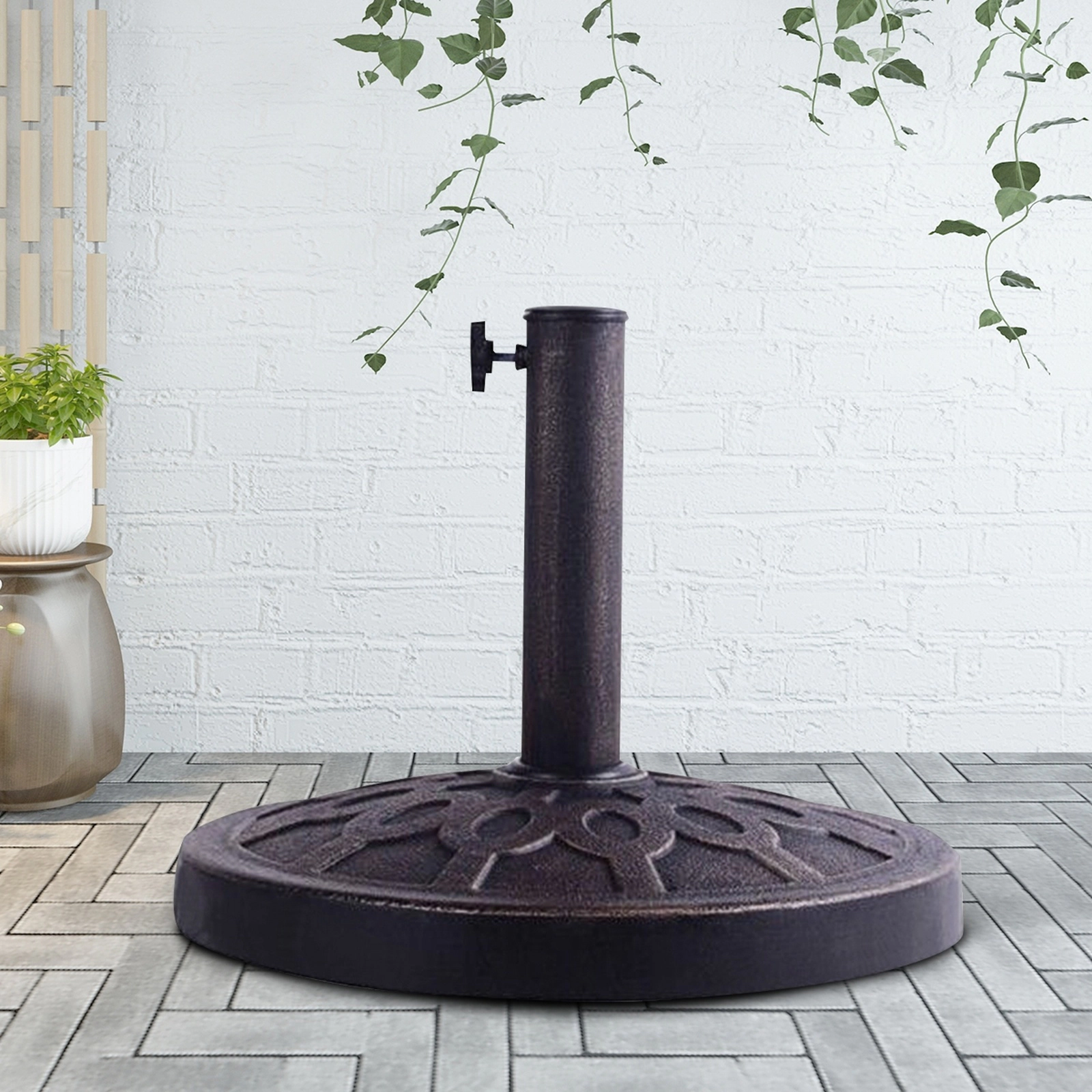SUGIFT Bronze 18-in Round 30-lb Resin Market Patio Umbrella Base Stand with Steel Upright for Deck Cafe