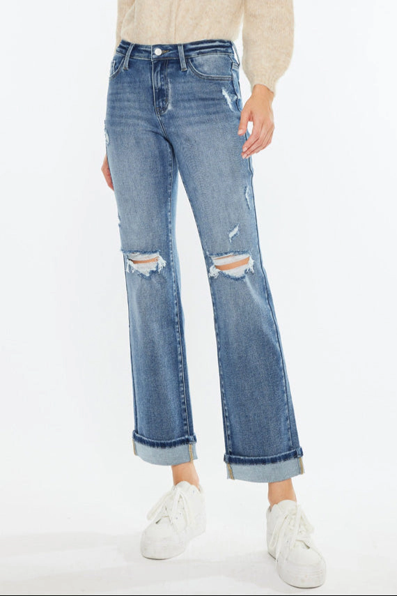 KanCan Women's Essentials Mid Rise True Straight Leg Jeans Carrie