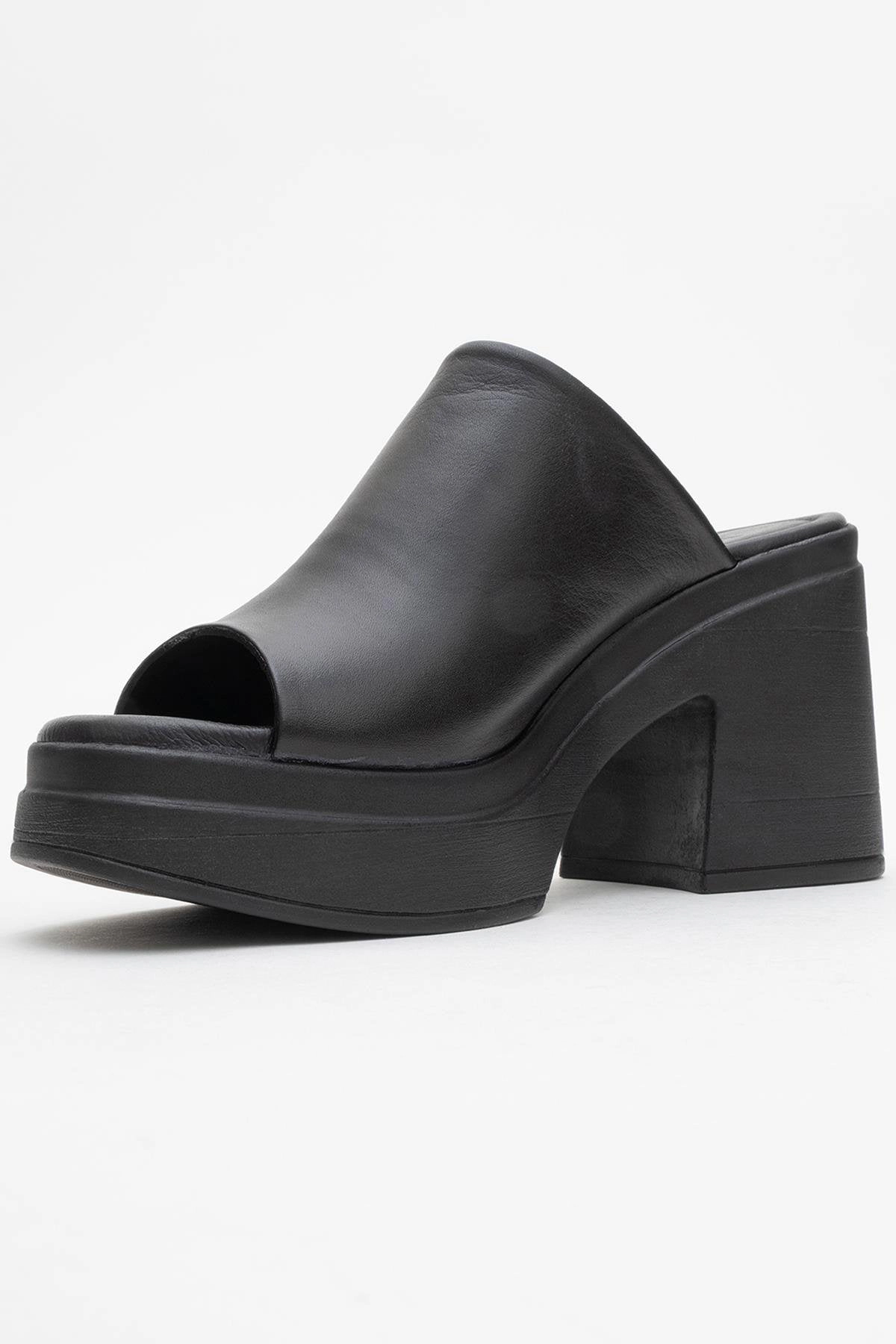 Forever & Always Womens Nola Leather Platform Mules