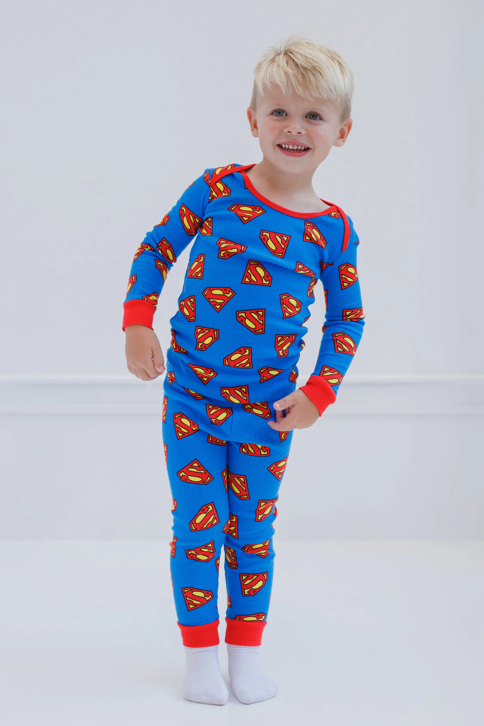 DC Comics Justice League 2-Piece Pajama Shirt and Pants Set