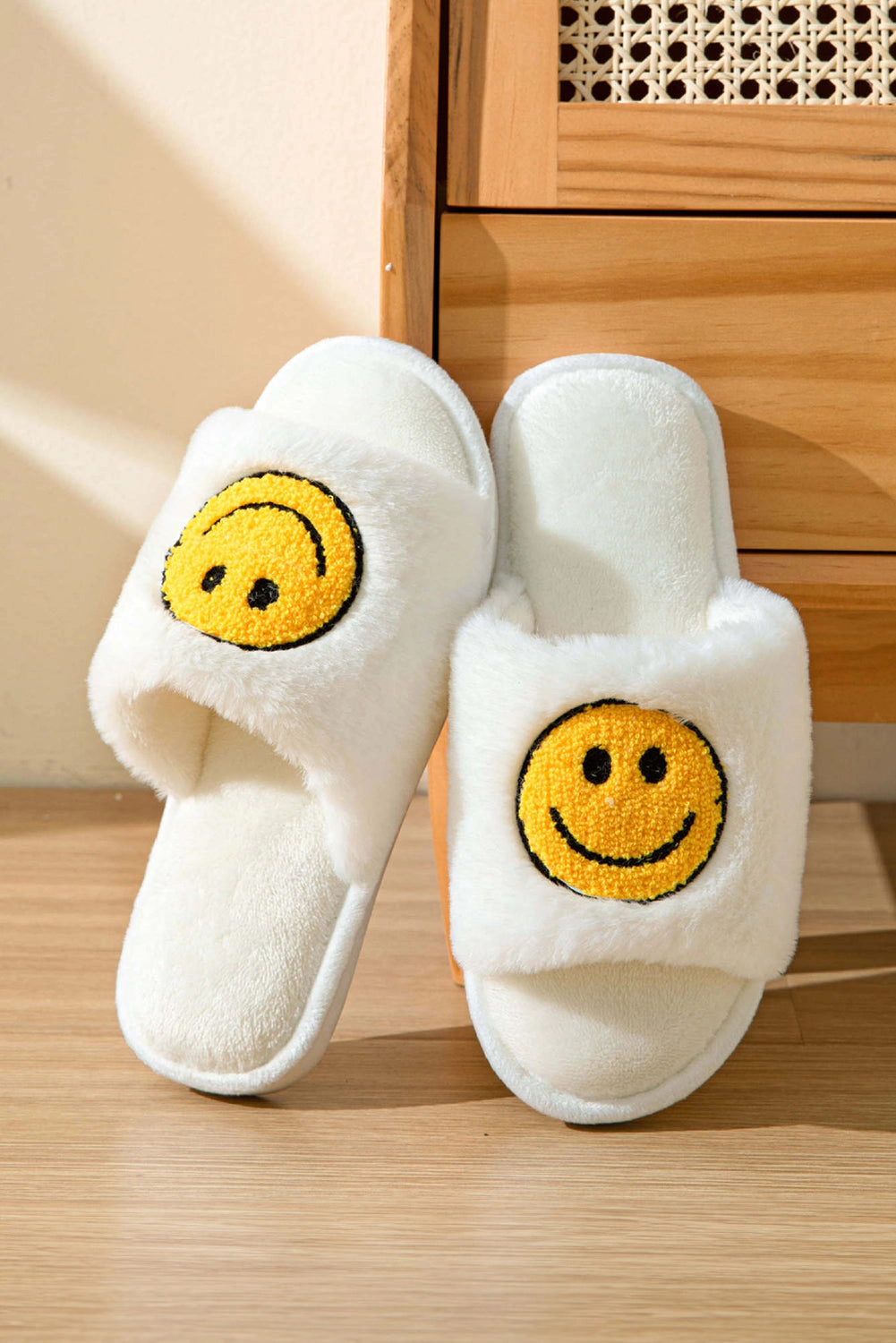 Threaded Pear Women's Smile Emoji Graphic Plush Home Slippers
