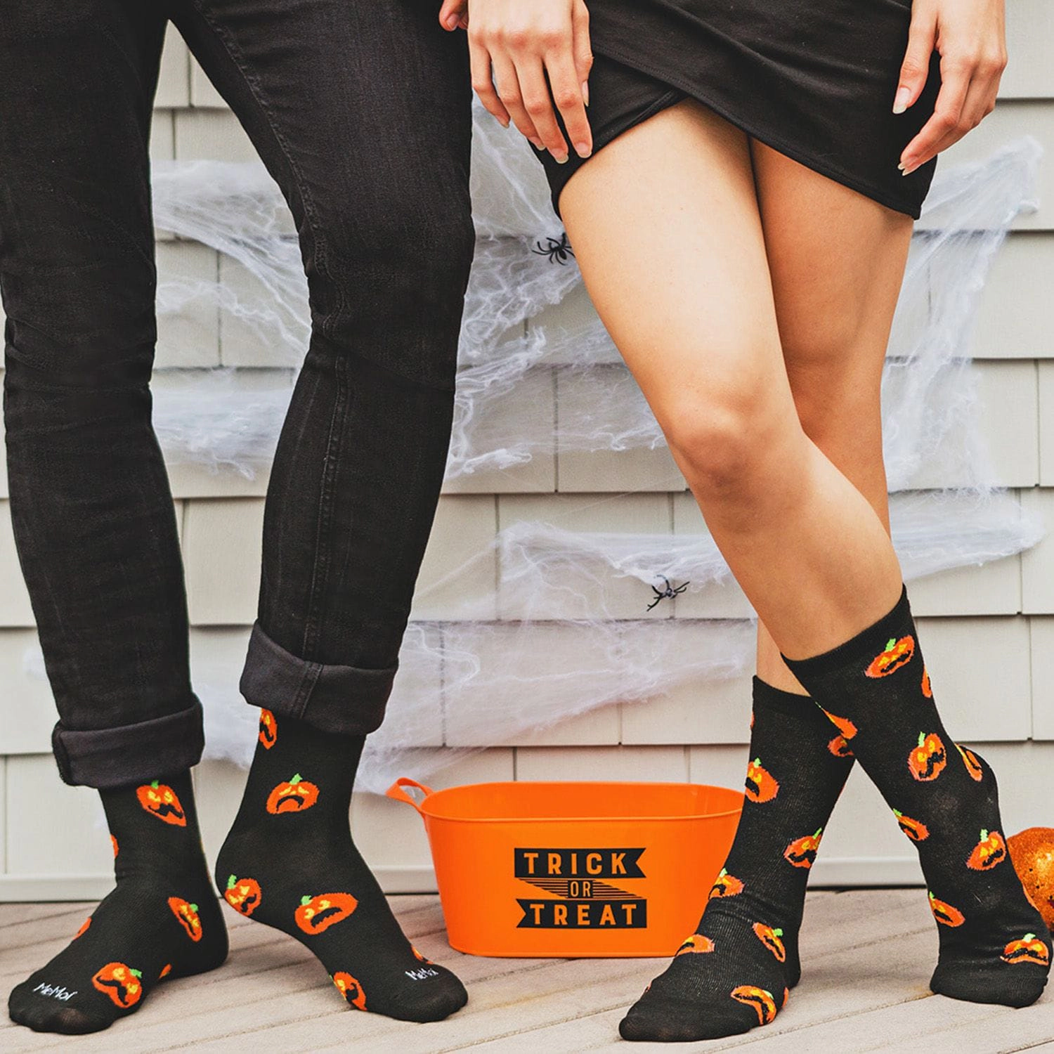 MeMoi Women's Pumpkin Stache Halloween Crew Socks