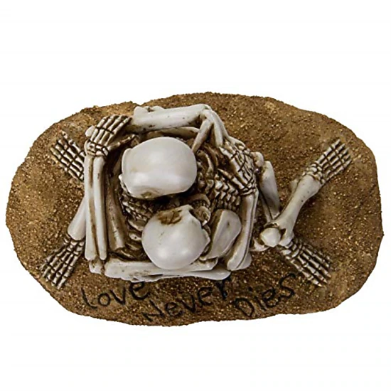 Pacific Giftware Love Never Dies Skeleton Couple Sharing an Intimate Hug Resin Figurine 6.1 inch