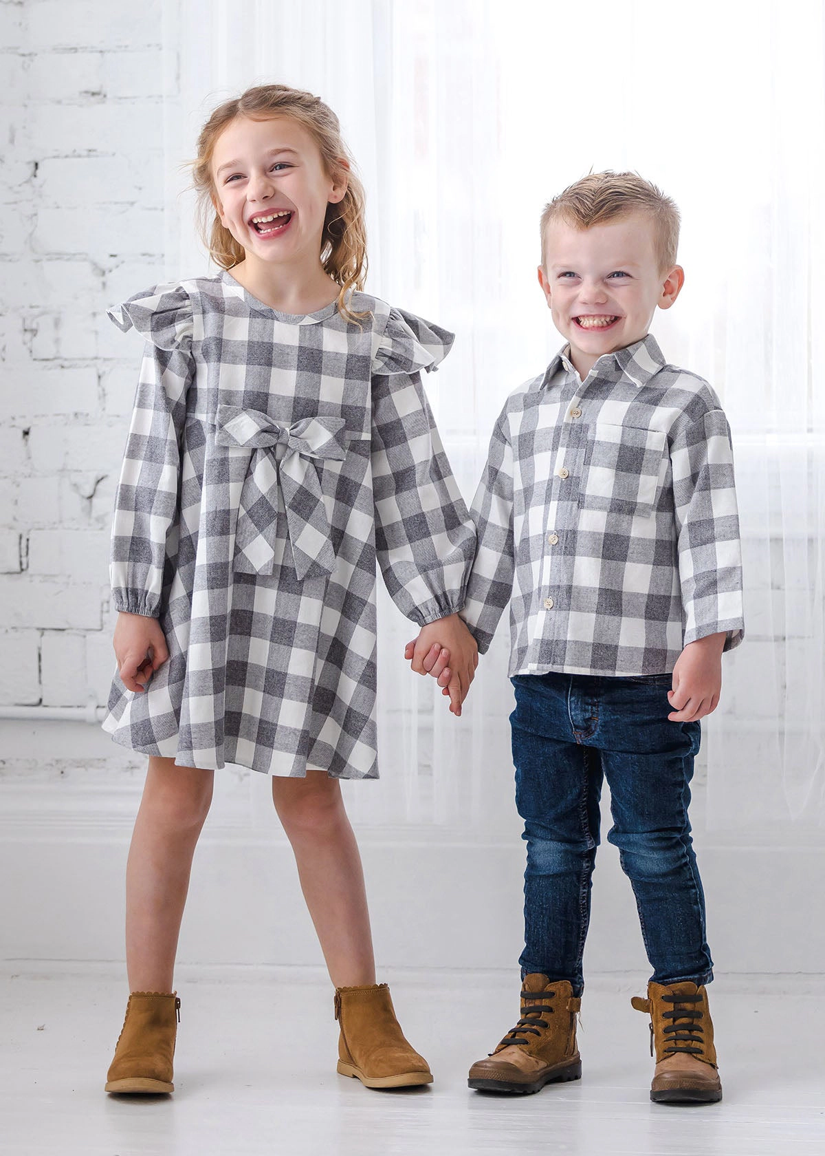 Isobella and Chloe Harper Ash Bow Flannel Dress