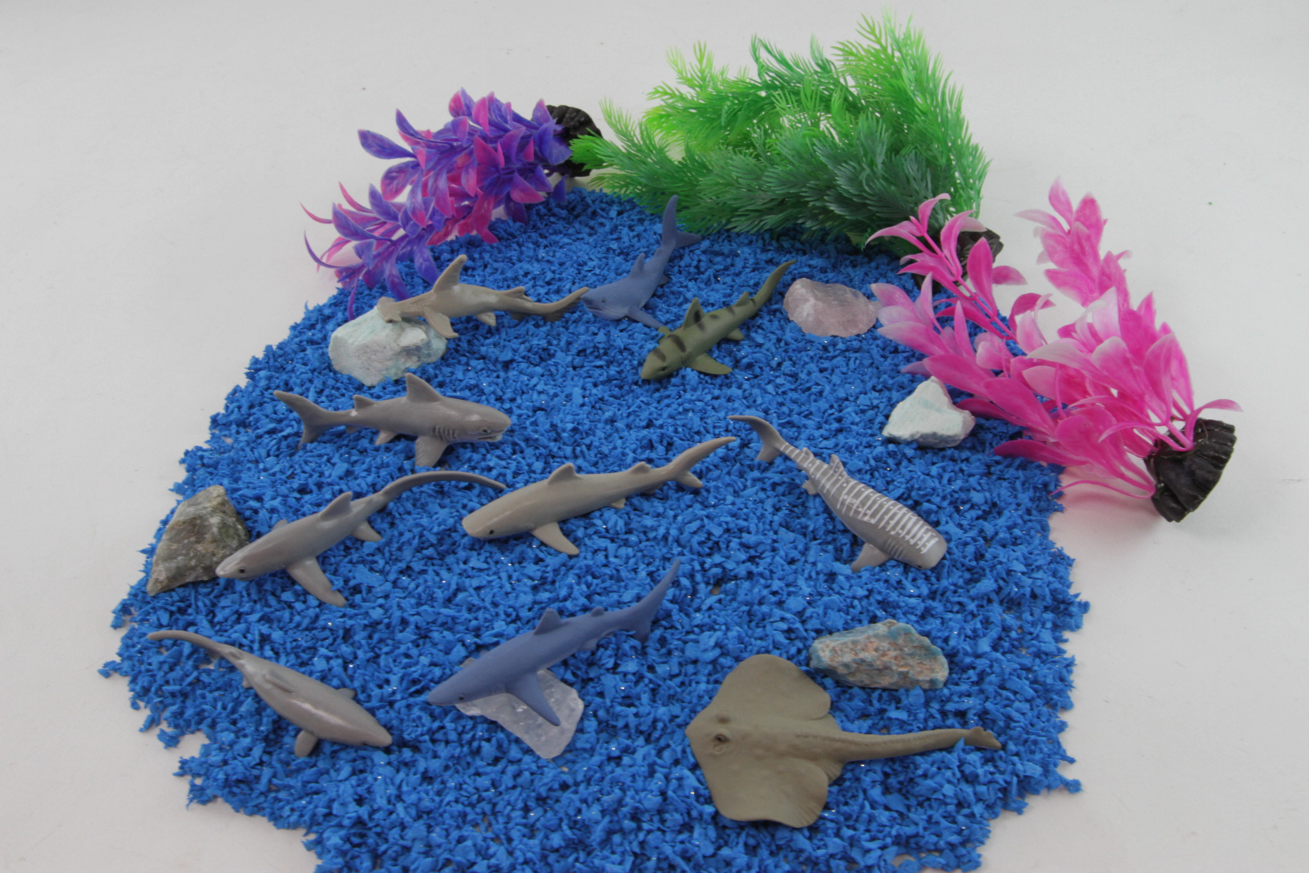 Safari Ltd. - Sharks TOOB - contains 10 Mini Figurines