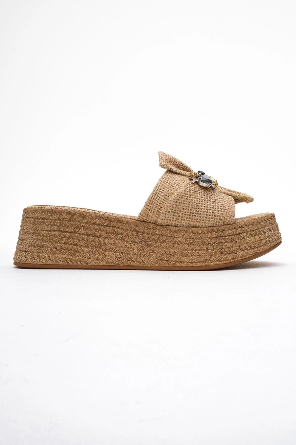 Prologue Shoes Womens Shara Braided Bow & Bee Buckle Platform Sandal