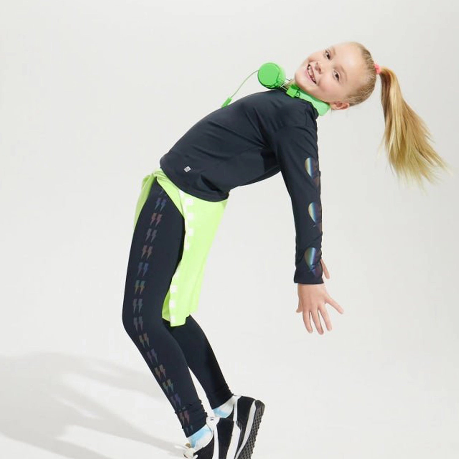 Rockets of Awesome Flash Hearts Active Tee for Girls