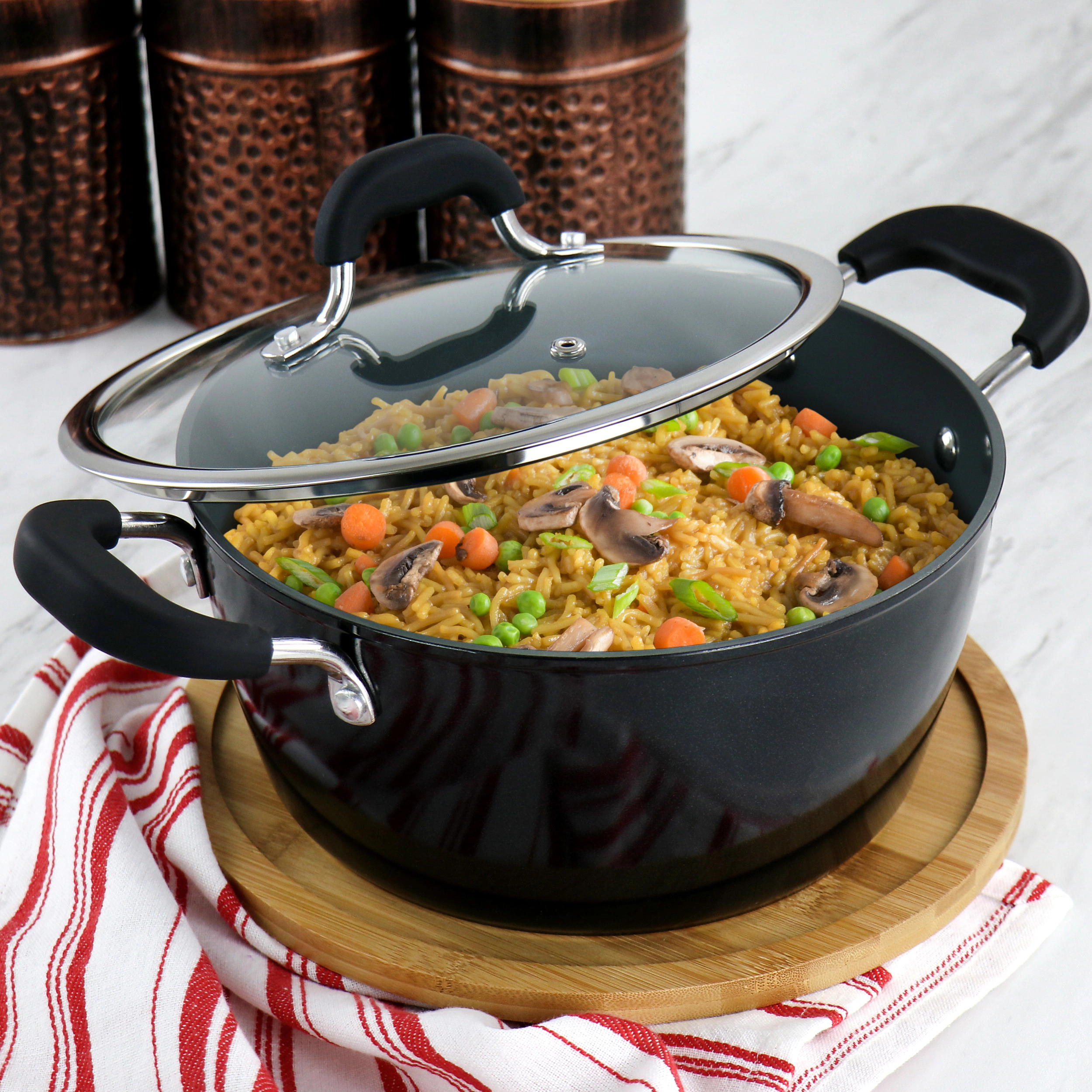 Kenmore Arlington 4.5 Quart Dutch Oven with Lid in Black