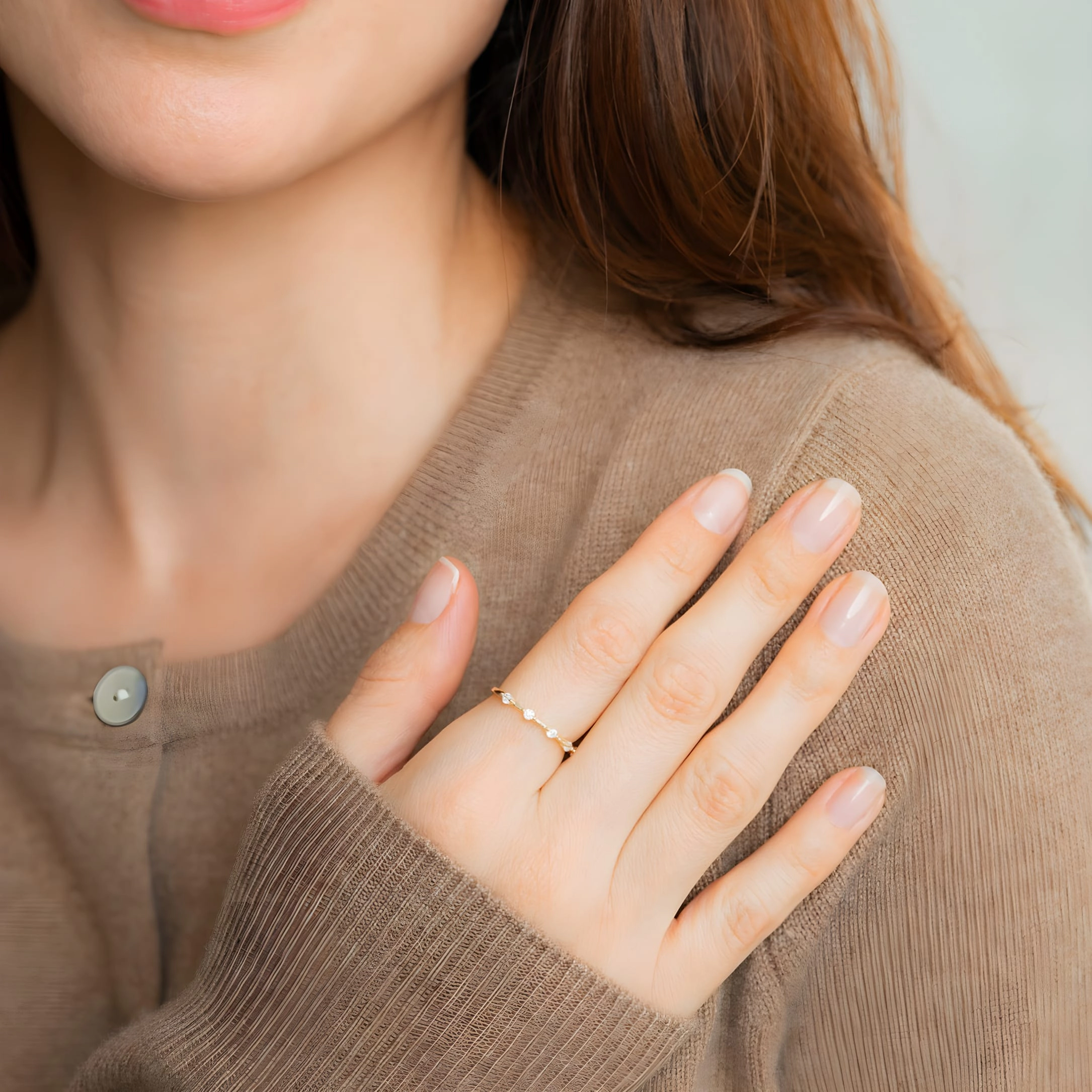 Mint & Lily Women's Ultra Thin Floating Eternity Ring