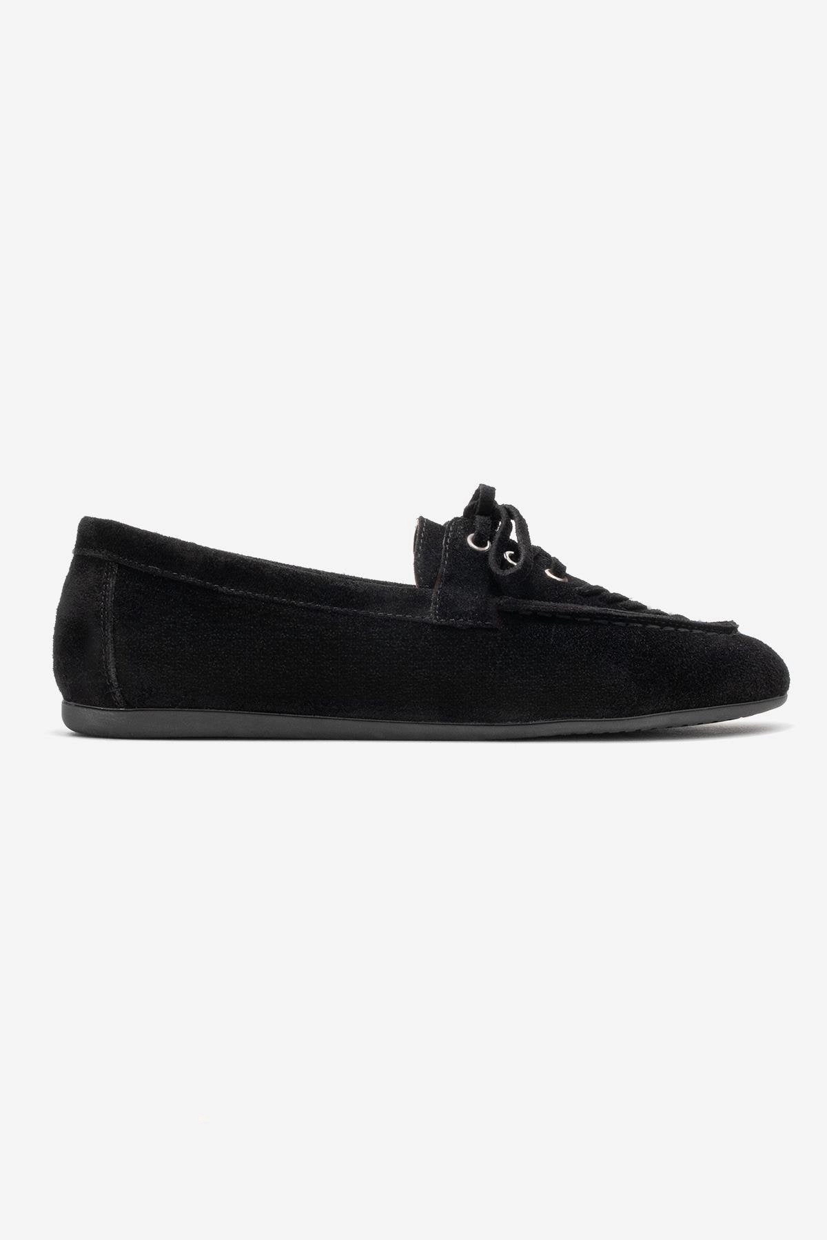 Forever & Always Womens Lorven Leather Lace Up Loafer