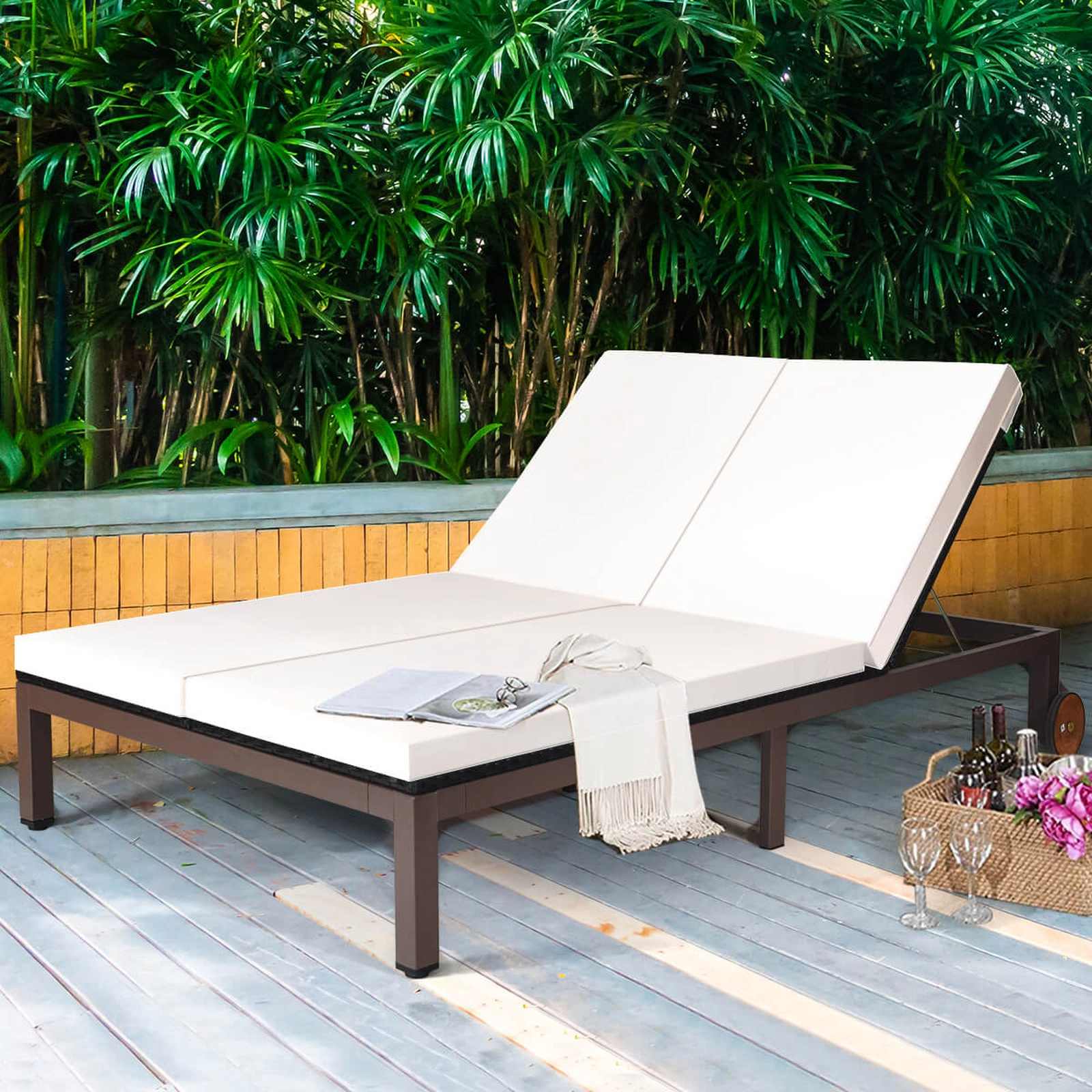 SUGIFT 2-Person Outdoor Rattan Double Chaise Lounge with Adjustable Backrests, White