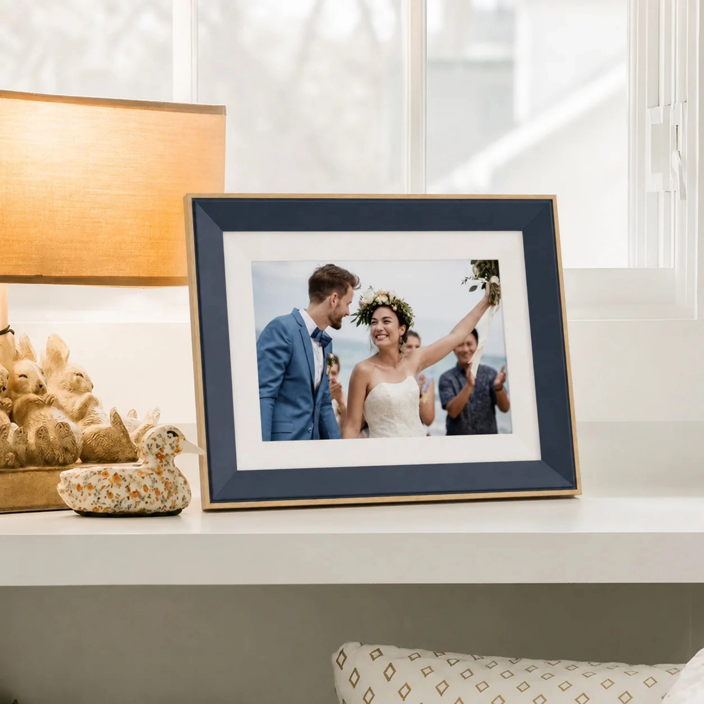 Eco4life 10.1" WiFi Digital Photo Frame Instant Photo Share