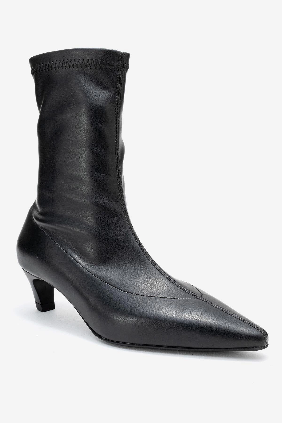 Prologue Shoes Womens Alora Kitten Heel Boot