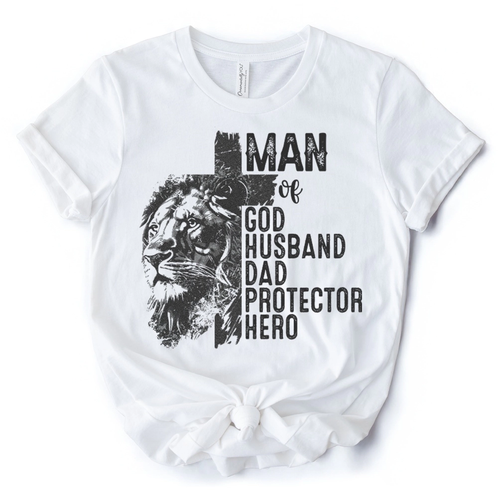 OrnamentallyYou Mens Man Of God Lion Cross T-Shirt