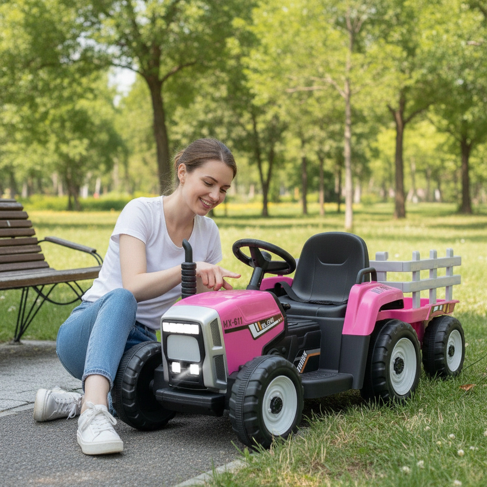 12V Kids Ride On Tractor Detachable Trailer 3-Gear Shift Handle 2.4G Parent Remote LED Headlights Ages 3+ Pink