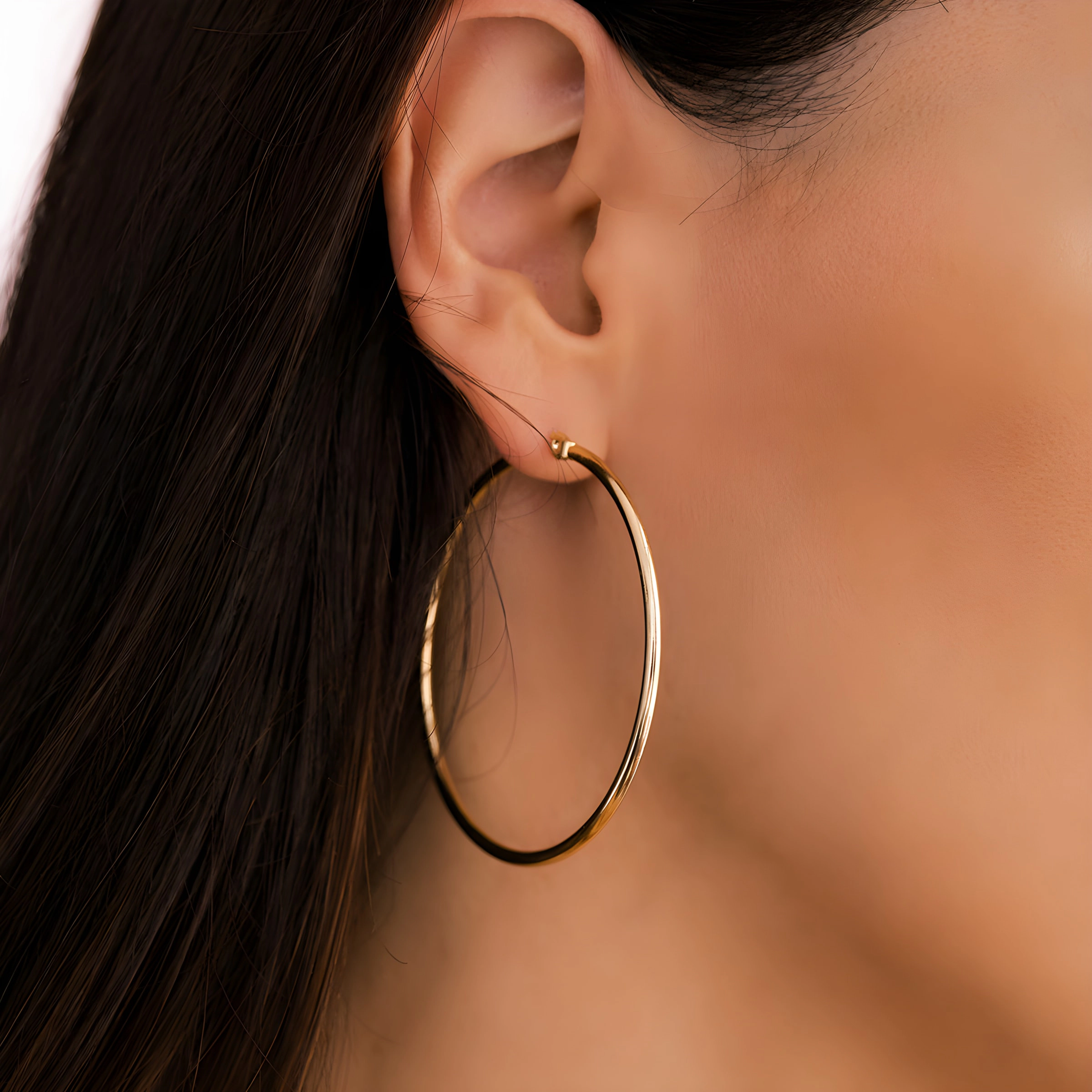 Mint & Lily Women's Lynette Large Hoop Earrings