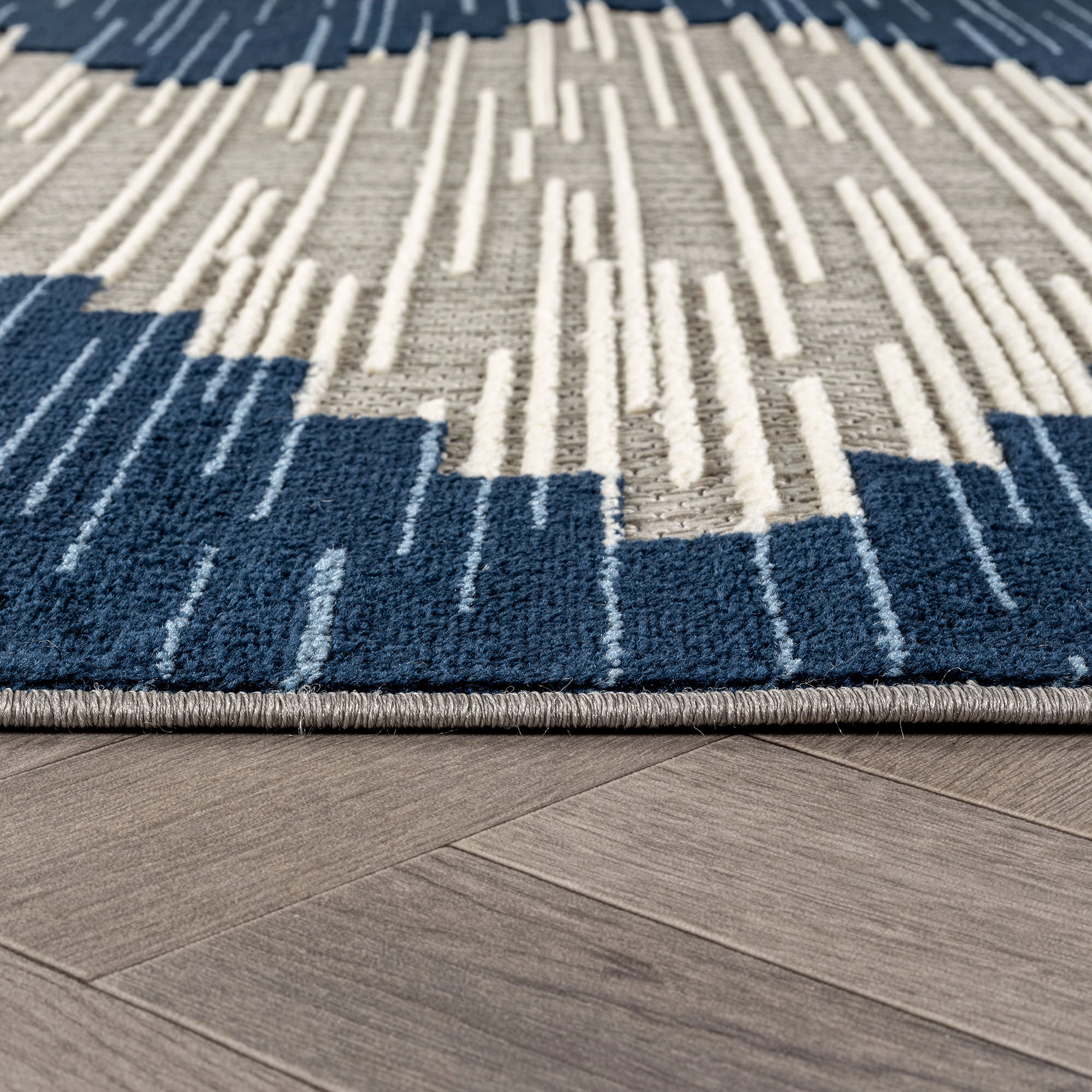 World Rug Gallery Indoor/Outdoor High-Low Textured Area Rug, Geometric, Easy-Clean Patio
