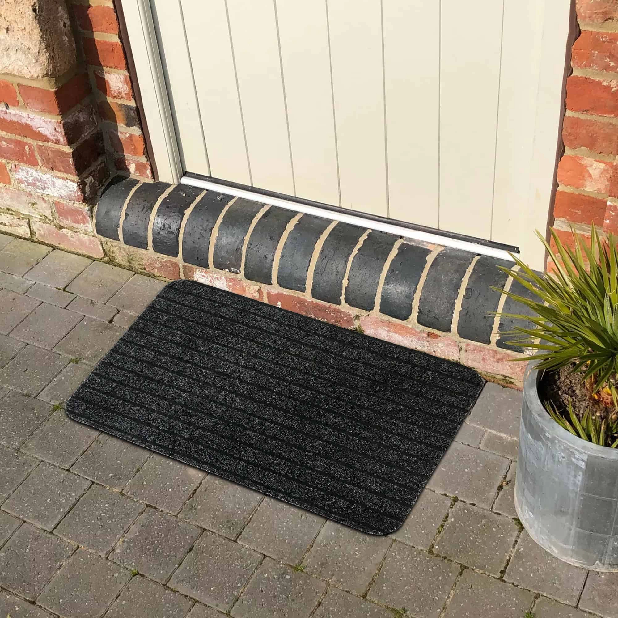 Evideco French Home Goods Maroon Red Chloe Polypropylene Doormat 24 x 16 Inches