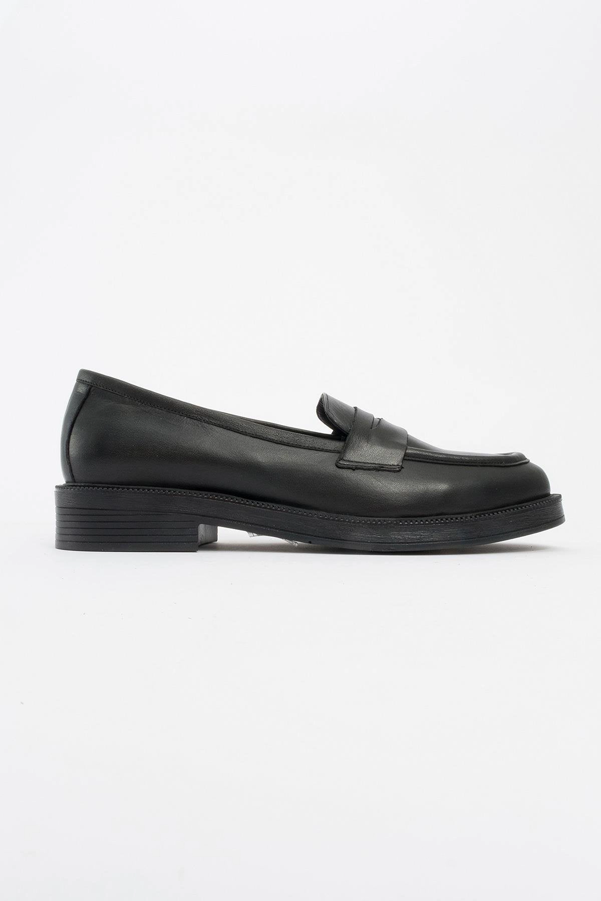 Forever & Always Womens Bree Platform Penny Leather Loafer