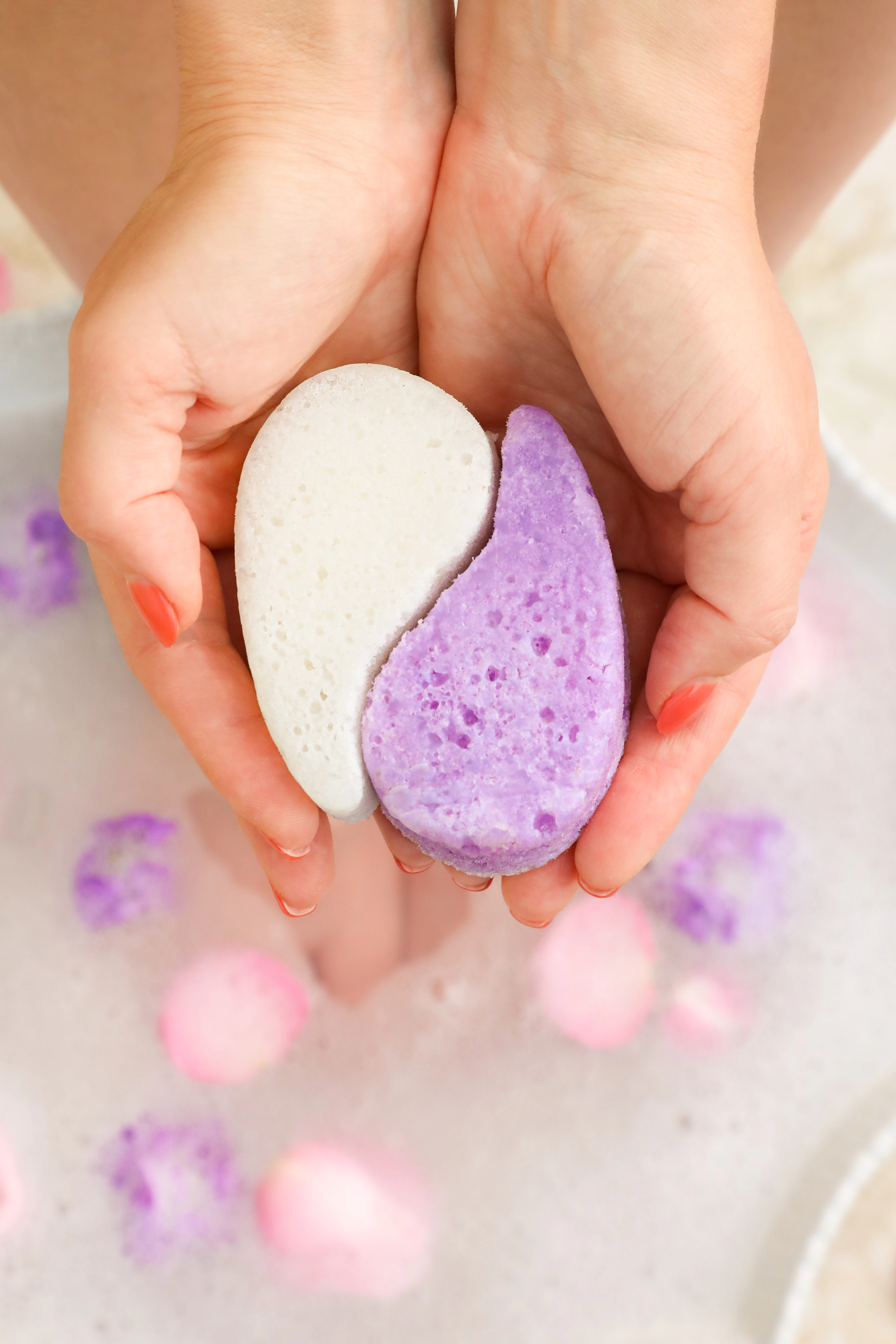 ESSENTIALS BY SPONGELLE- MANI/PEDI BUFFER SET- LAVENDER FIELDS