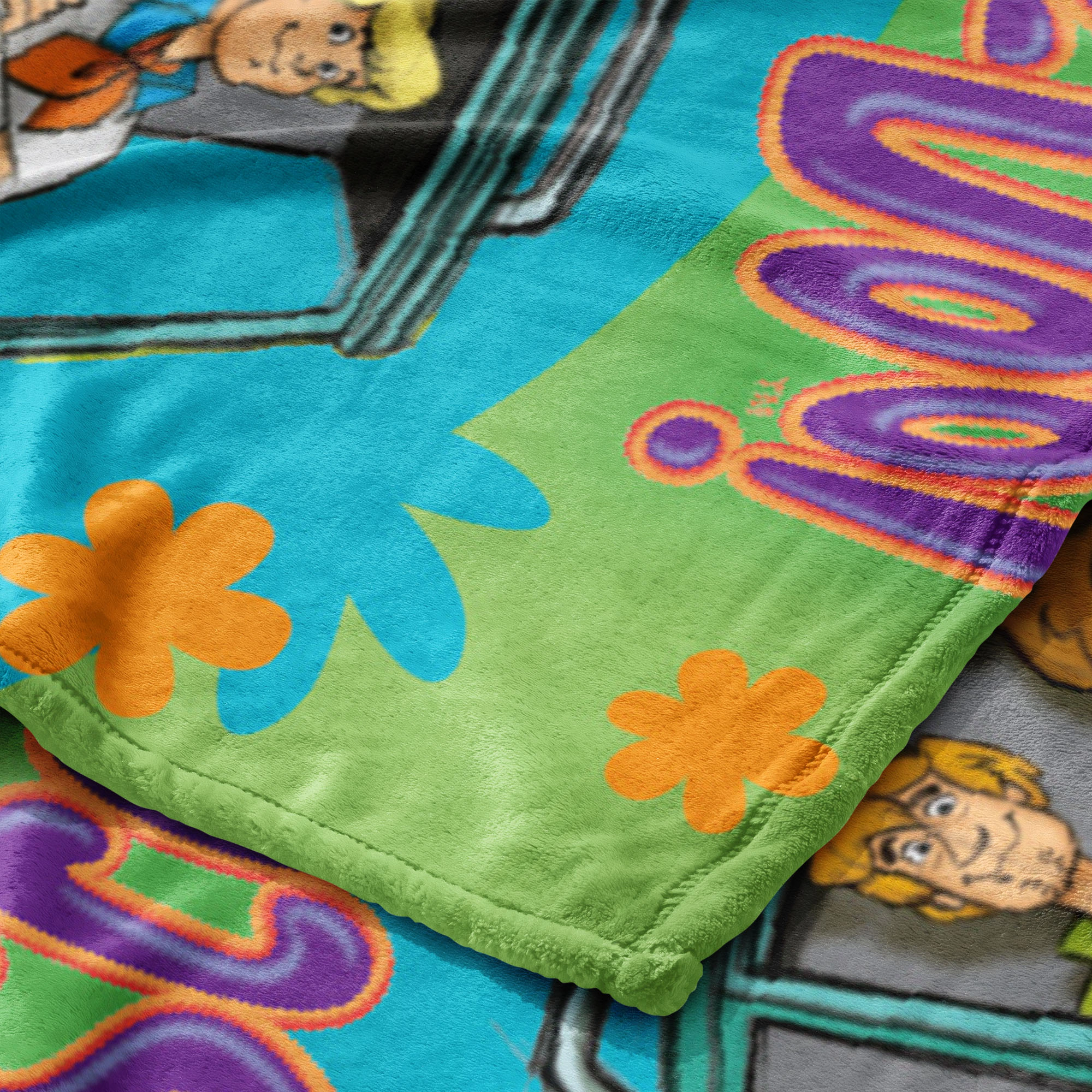 Sweet Home Collection Kids Scooby-Doo Gang Pop Micro Raschel Throw Blanket 46"x60"