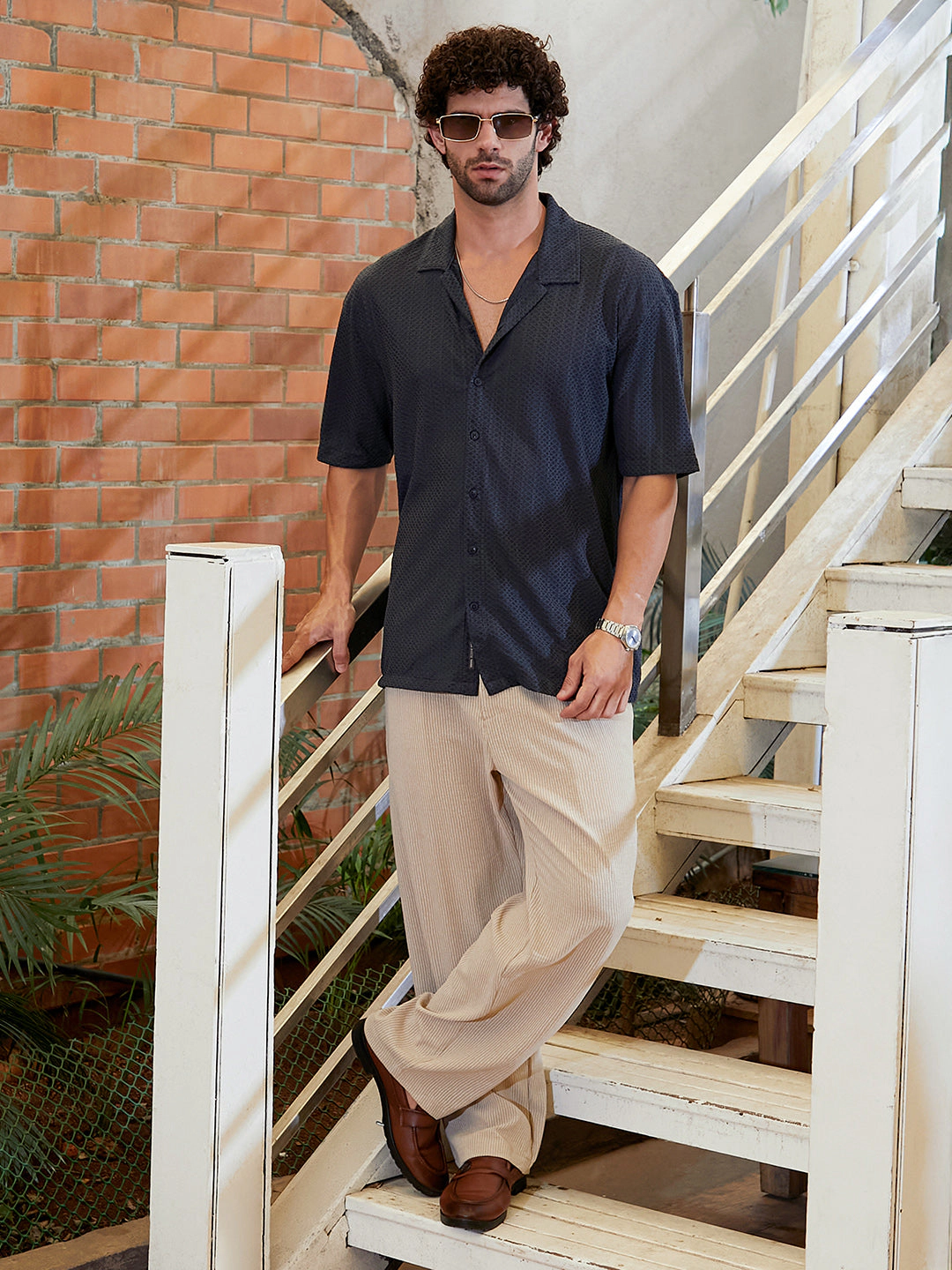 Cahoot Men's Zigzag-Helix Resort Oversized Shirt