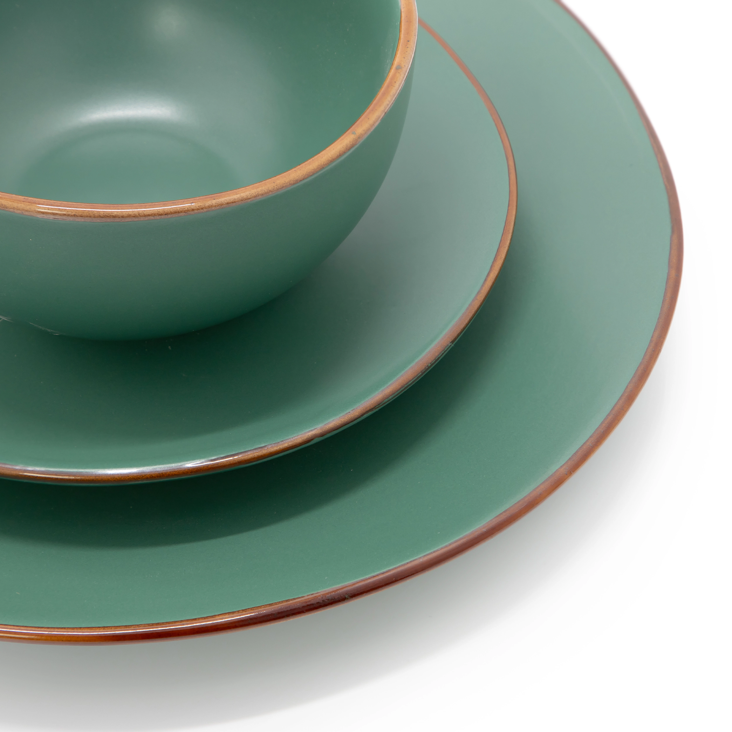 Gibson Home Hazeltine 16 Piece Stoneware Double Bowl Dinnerware Set in Matte Green