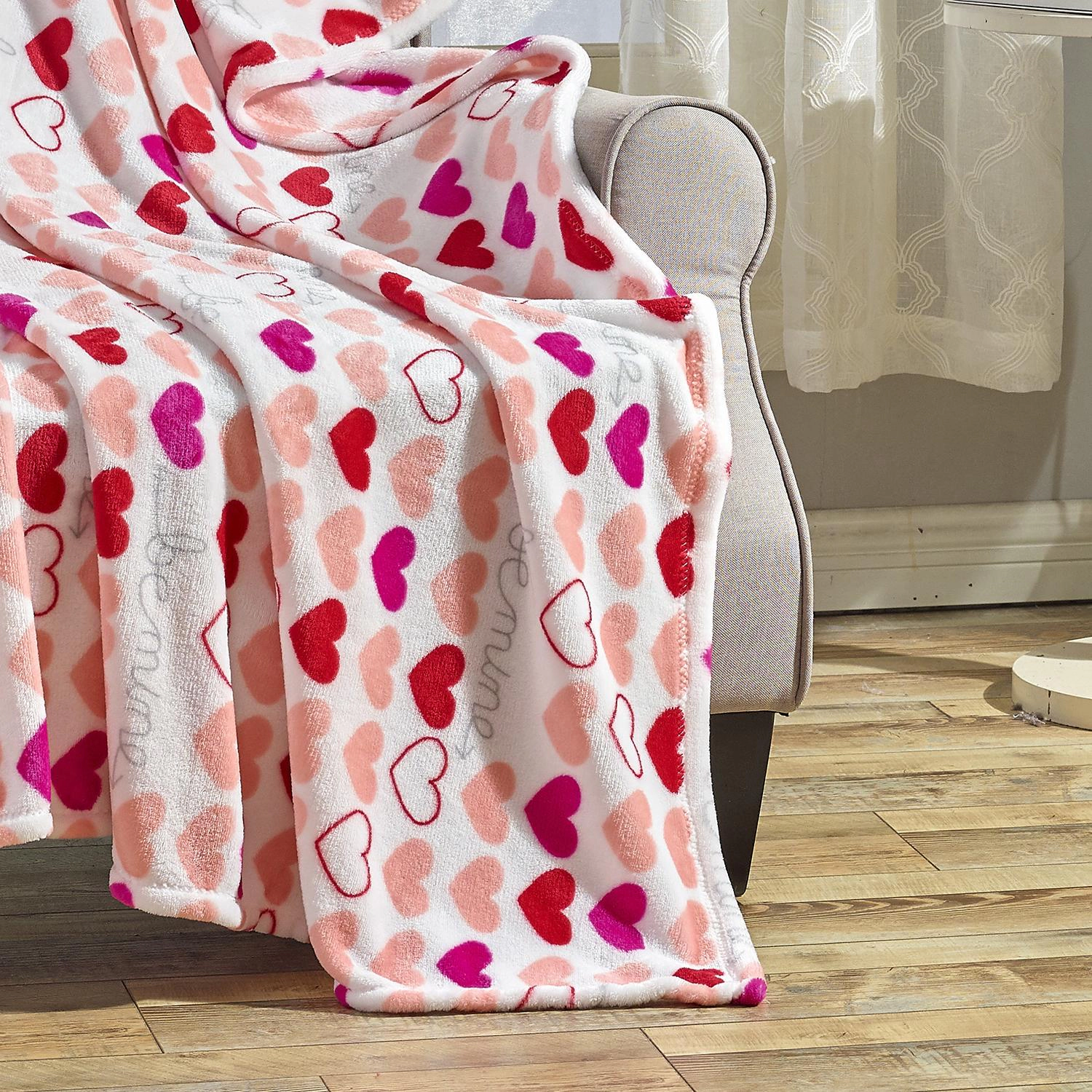 Plazatex Isabella Valentine Micro Plush Decorative Throw Blanket All Season 50 x 60 Pink