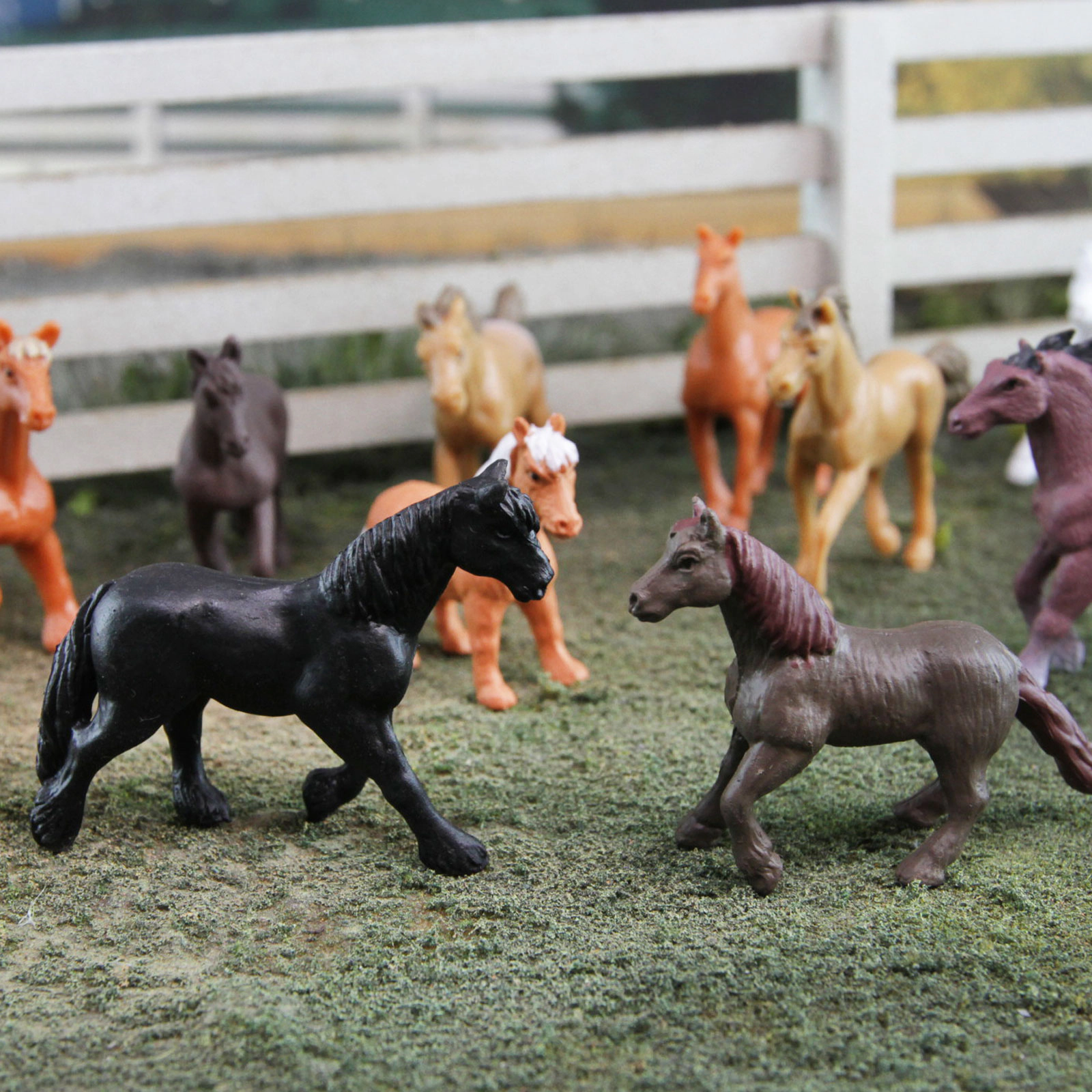 Safari Ltd. - Horses TOOB - contains 12 Mini Figurines