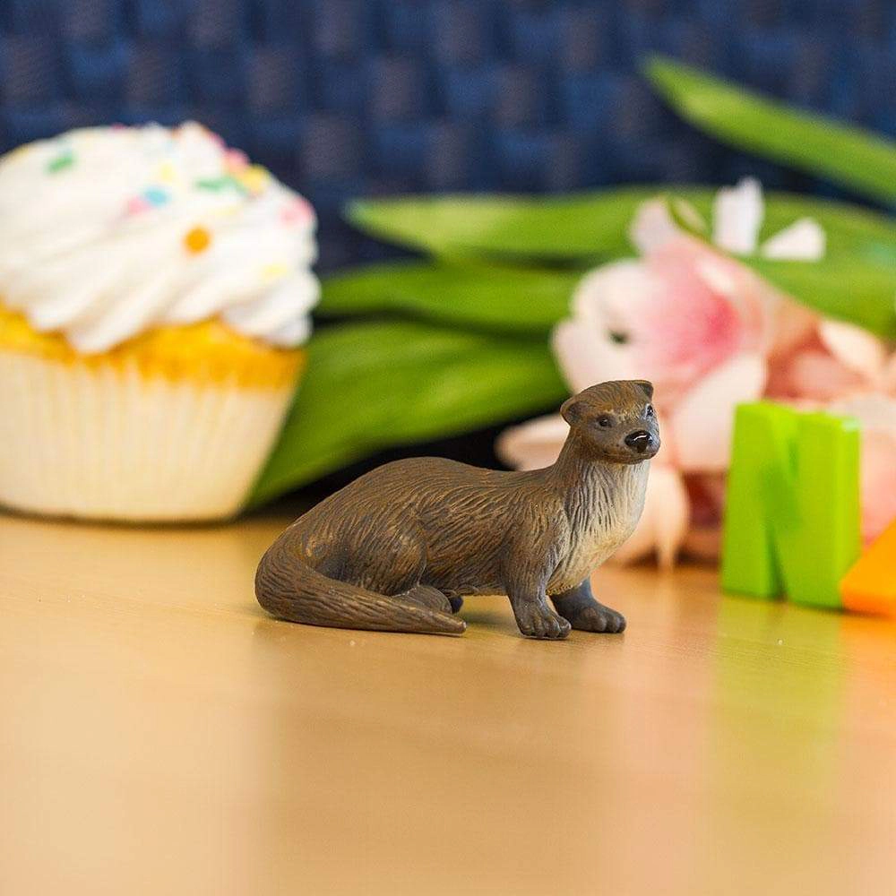 Safari Ltd. - River Otter Kids Toy Figure