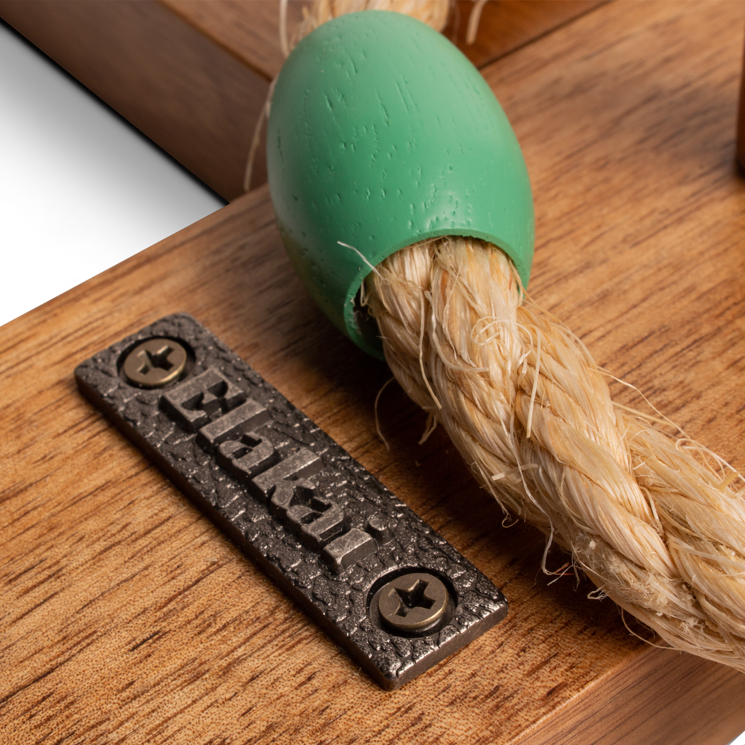 Elakai  Acacia Wrangler Ring Toss Game