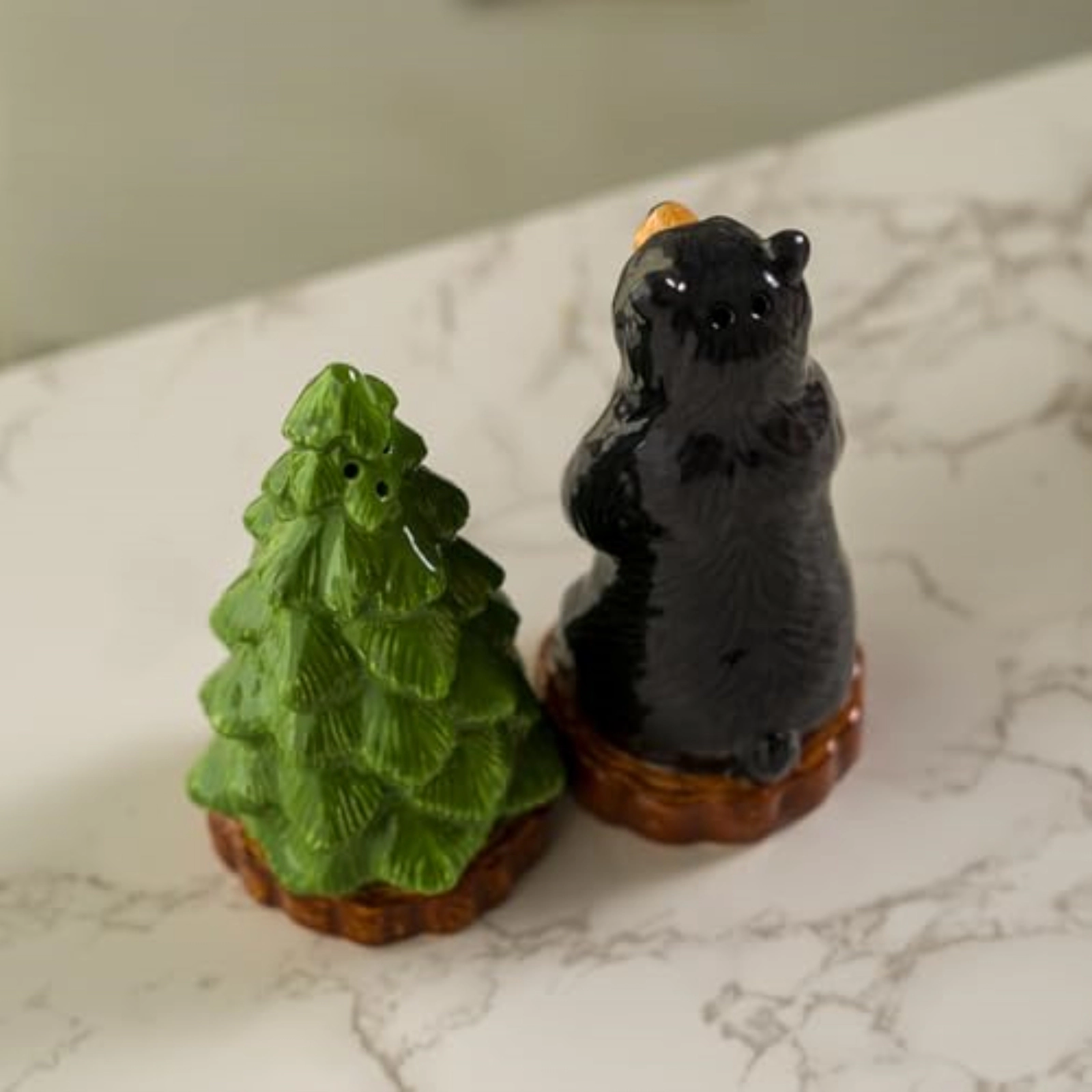 Pacific Giftware Forest Retreat Black Bear and Tree Ceramic Magnetic Salt and Pepper Shaker Set