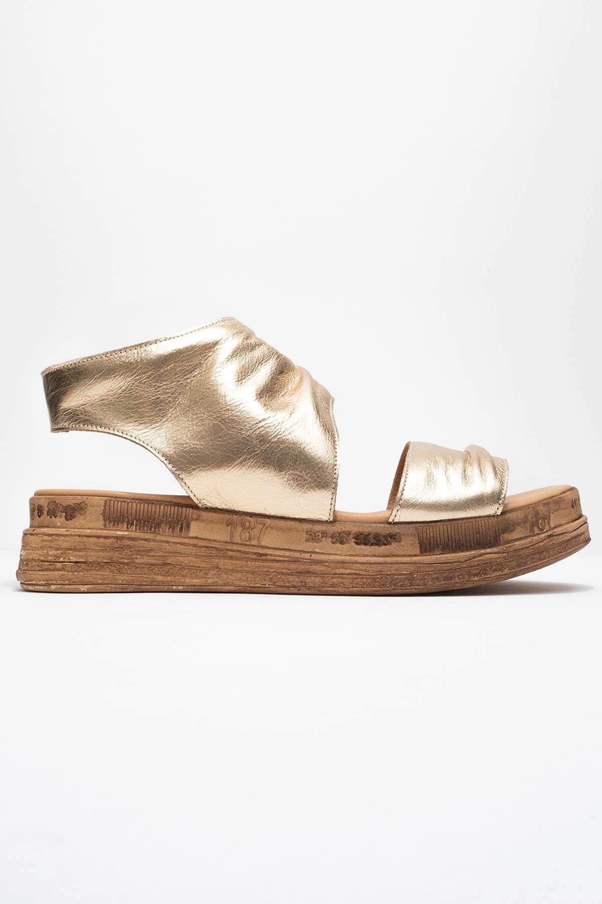 Forever & Always Womens Lunas Leather Side-Zip Flat Heel Sandals