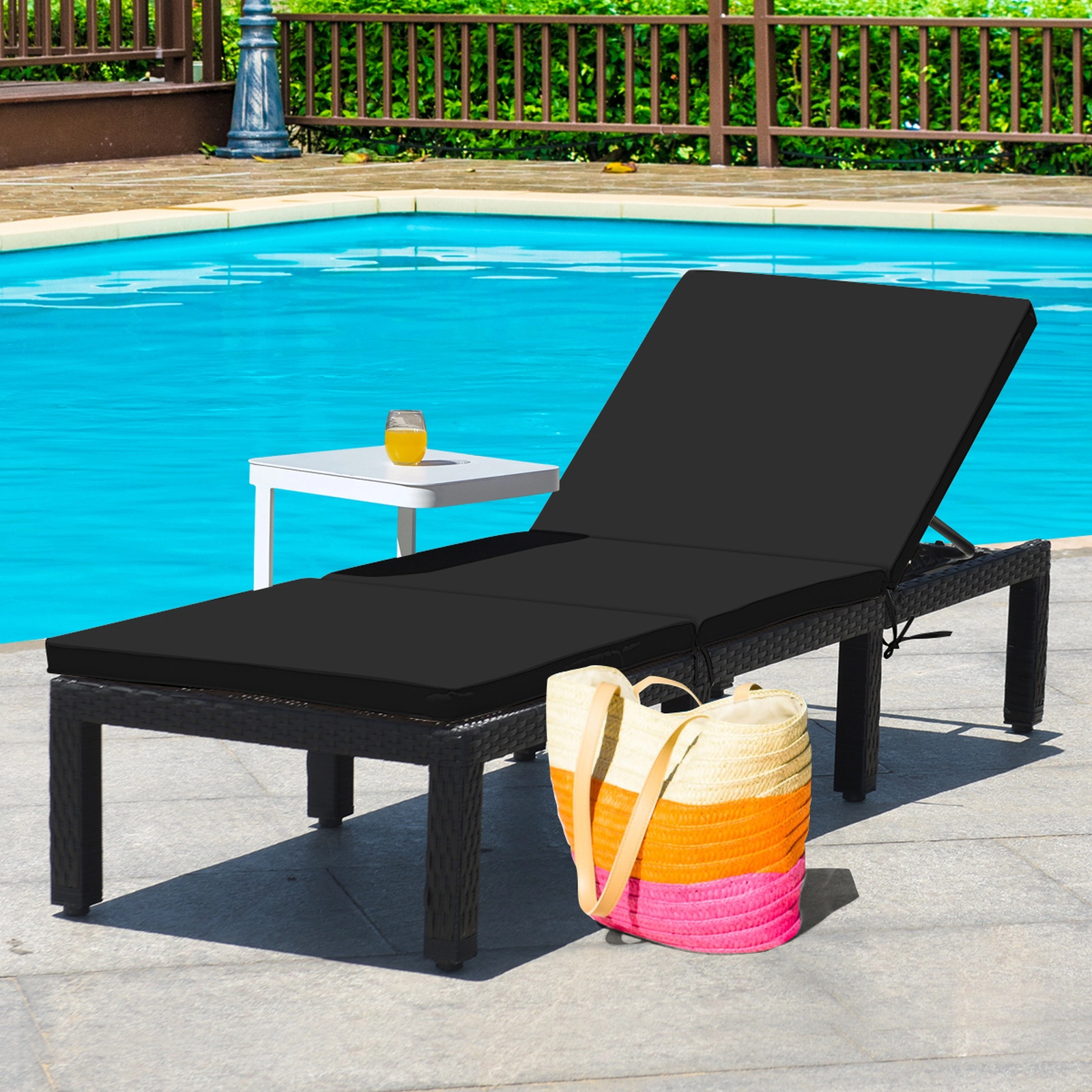 SUGIFT 77-In Rattan Lounge Chair with 7-Position Adjustable Backrest