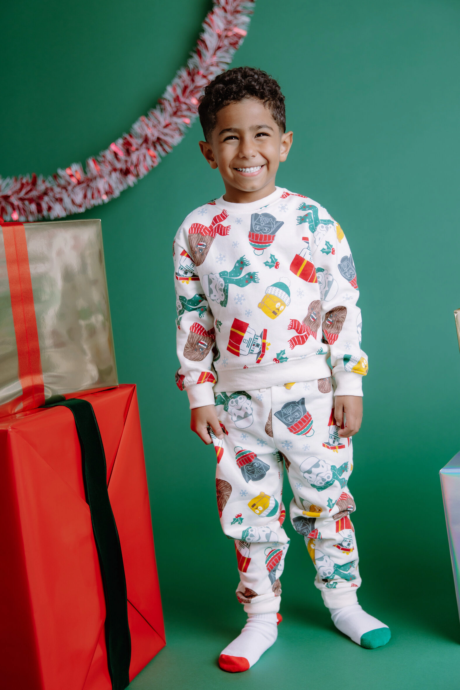 Star Wars Boys' Holiday Fleece Sweatshirt and Joggers Set