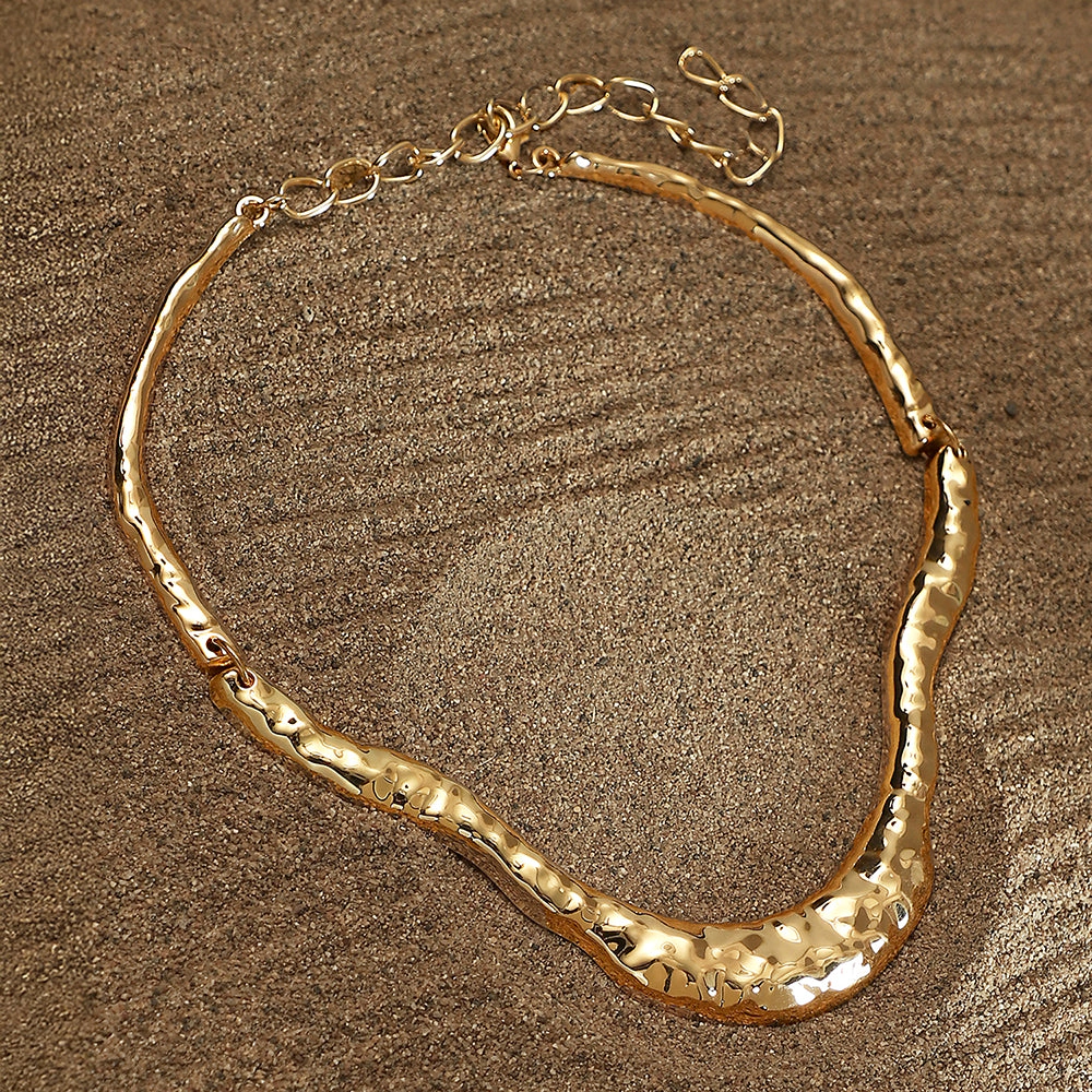 SOHI Women's The Hammered-Horn Collar Necklace - California Gold